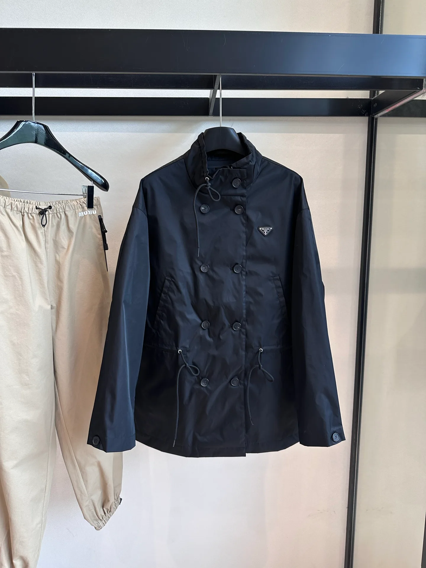 Куртки И Пуховики Женские Prada 18277324