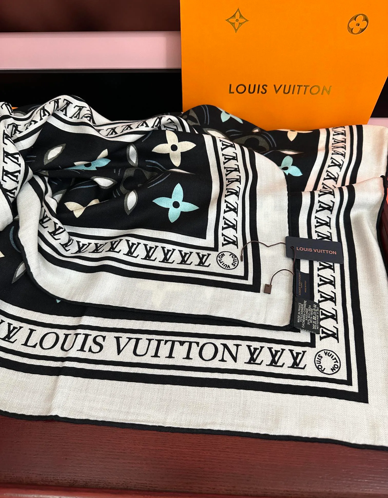 Платки Louis Vuitton 1490184