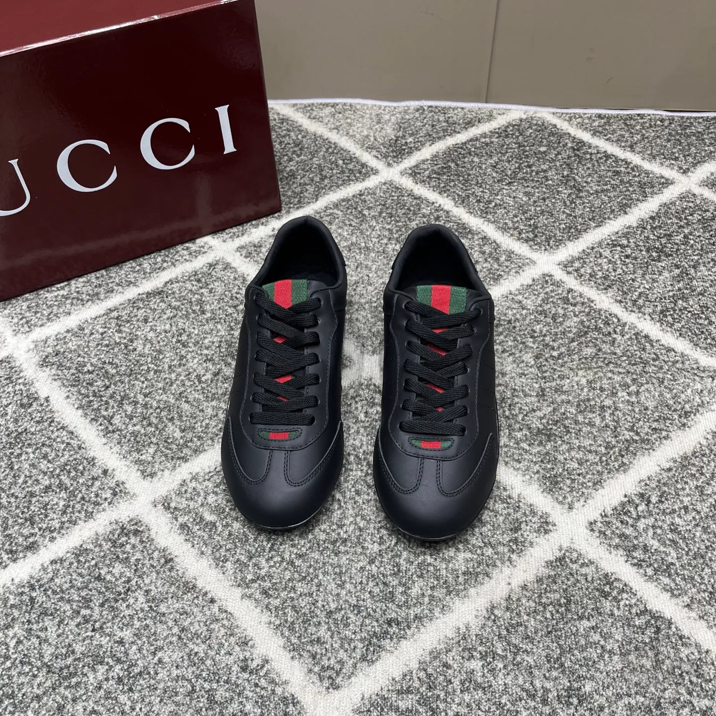 Кроссовки Женские Gucci 480643