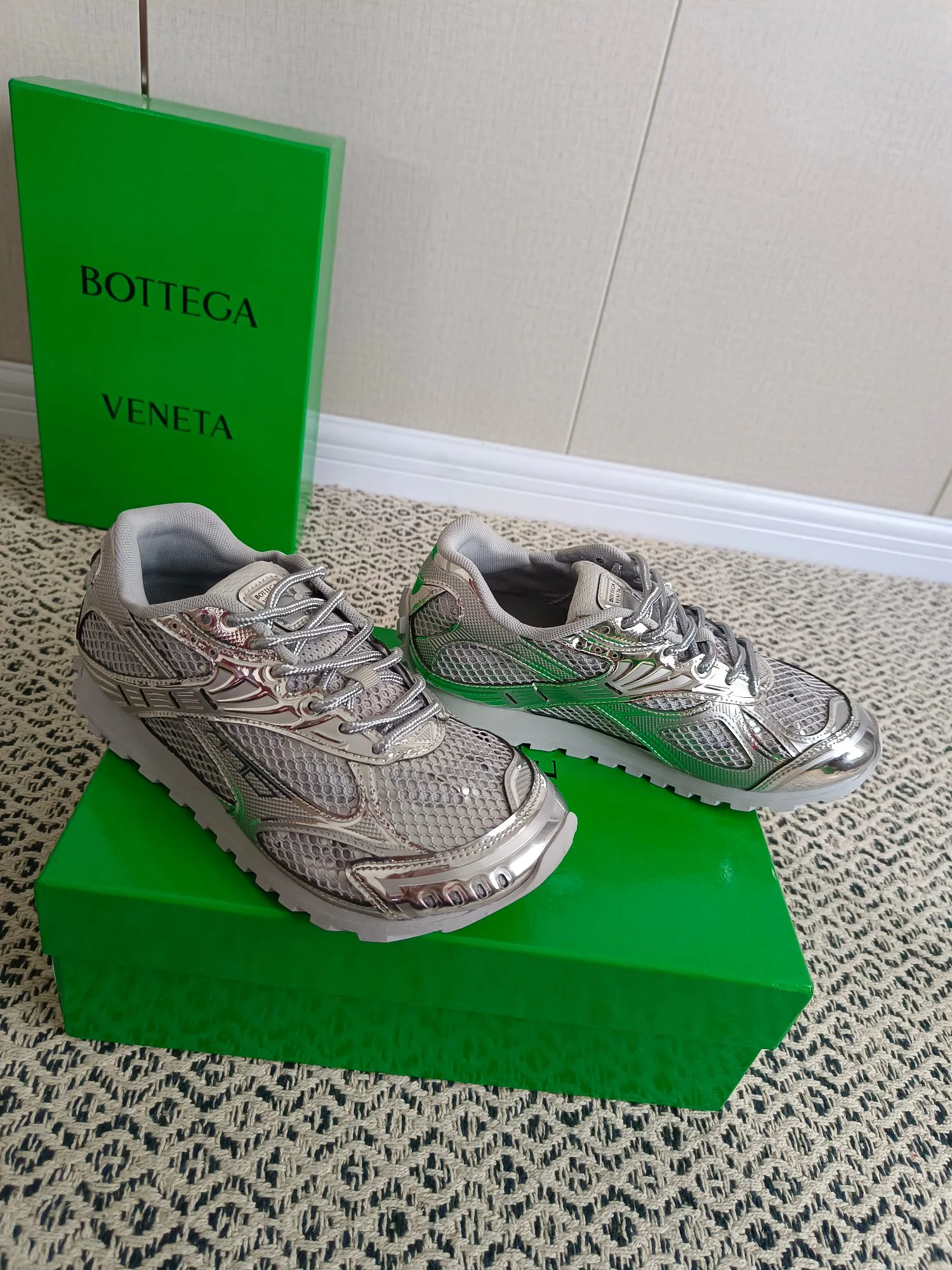 Кроссовки Женские Bottega Veneta 18273976