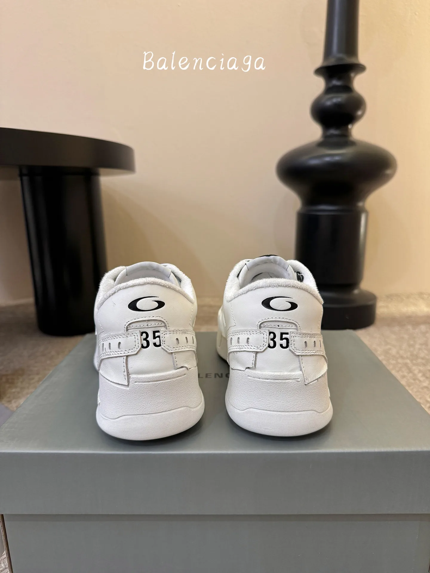 Кроссовки Женские Balenciaga 11238096