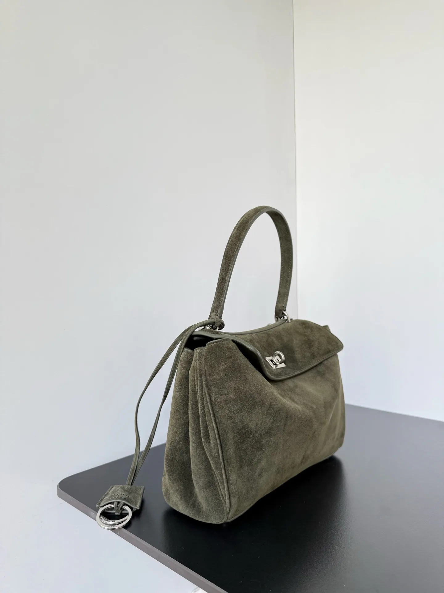 Классические Сумки Женские Balenciaga 11872198