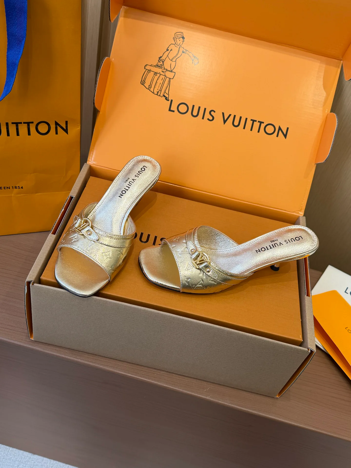 Босоножки Женские Louis Vuitton 796118