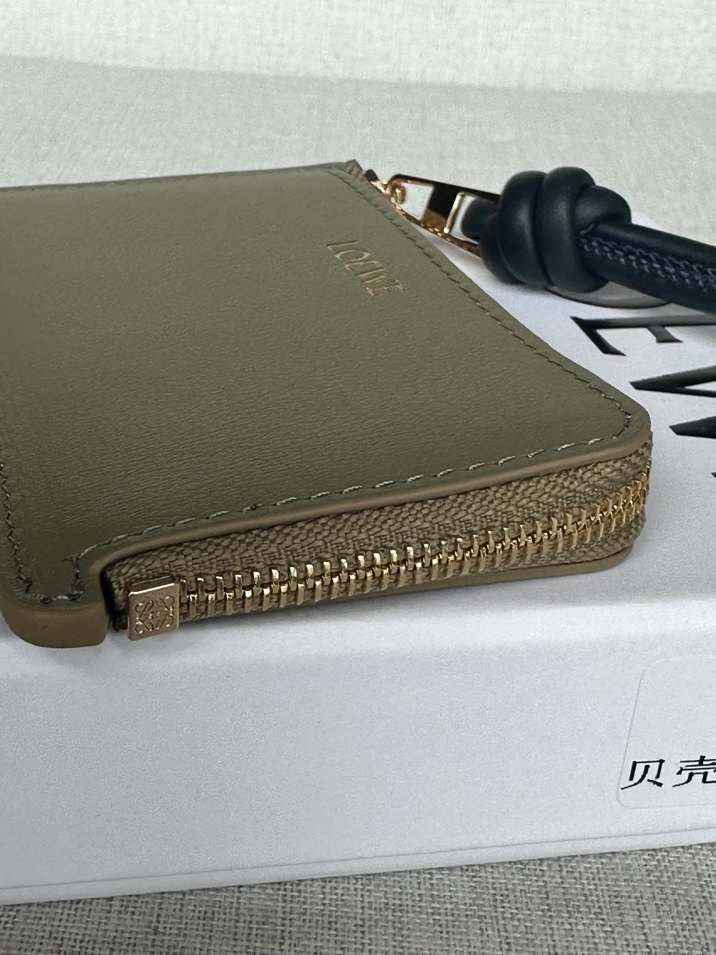 Клатчи Женские Loewe 11675815