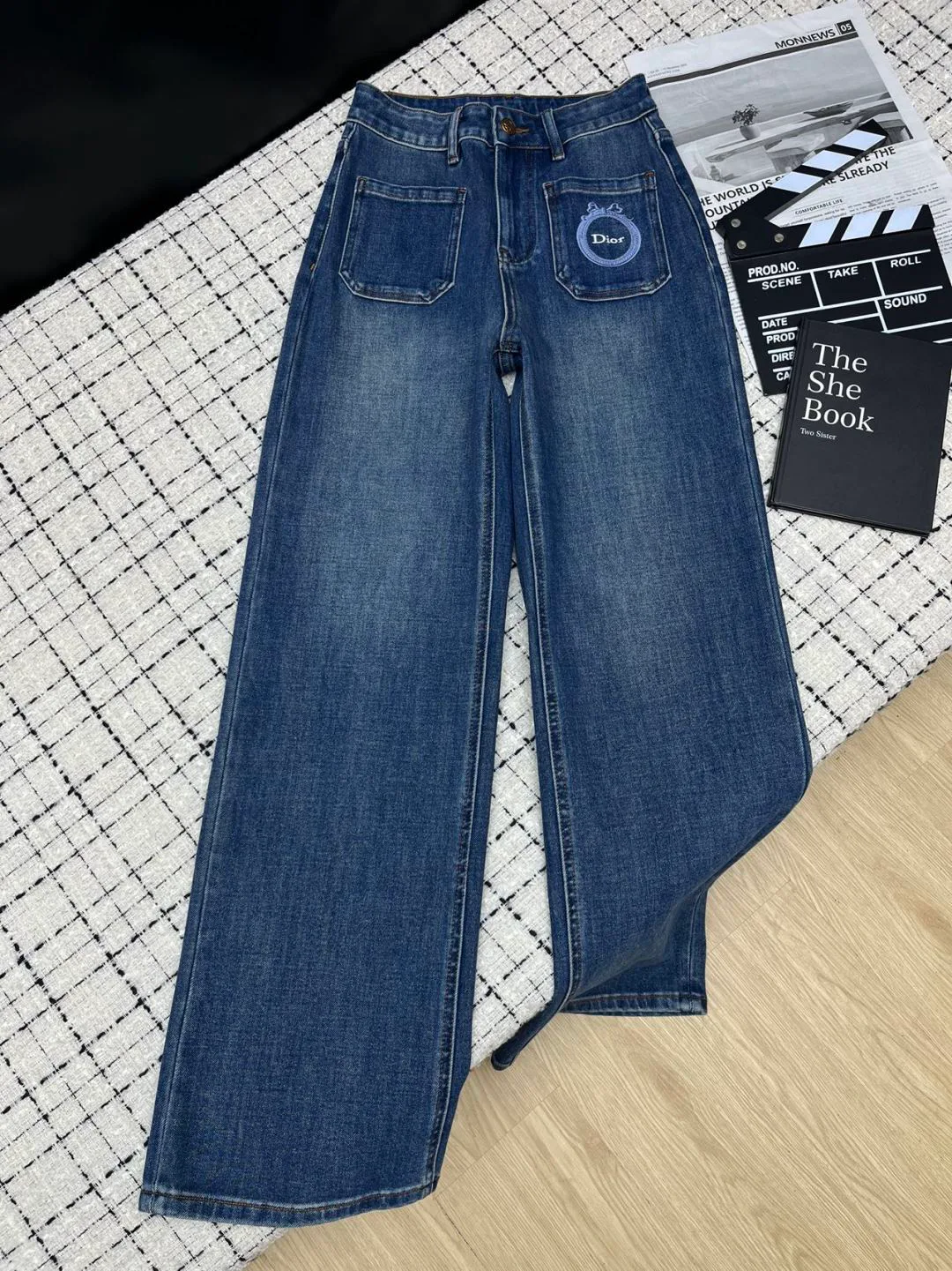 Джинсы Женские Christian Dior 19134187