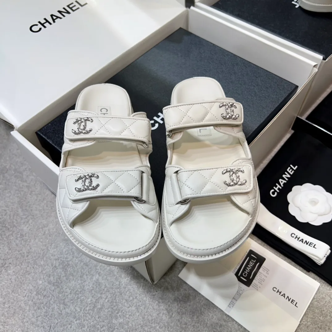 Шлепанцы Женские Chanel 11233798