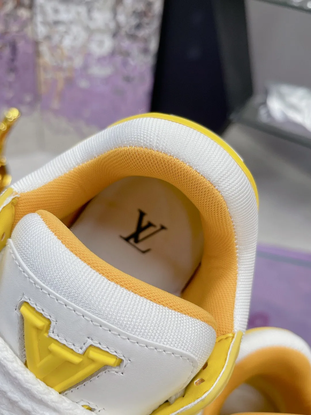 Кроссовки Женские Louis Vuitton 13074042