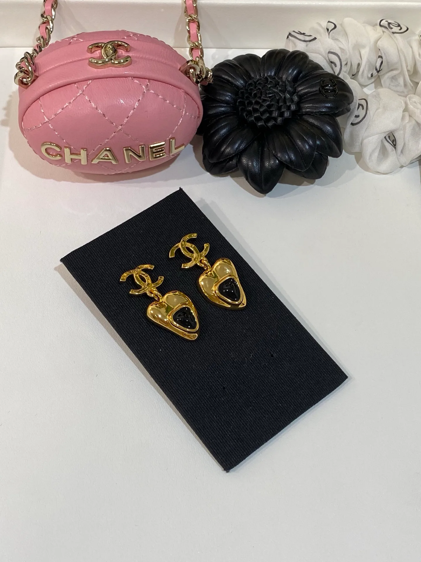 Бижутерия Chanel 18123110