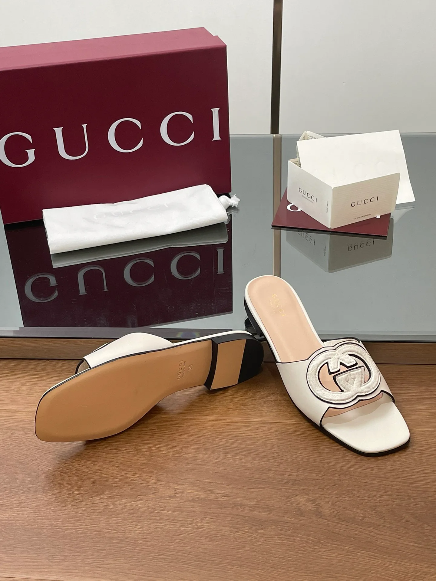 Шлепанцы Женские Gucci 11575