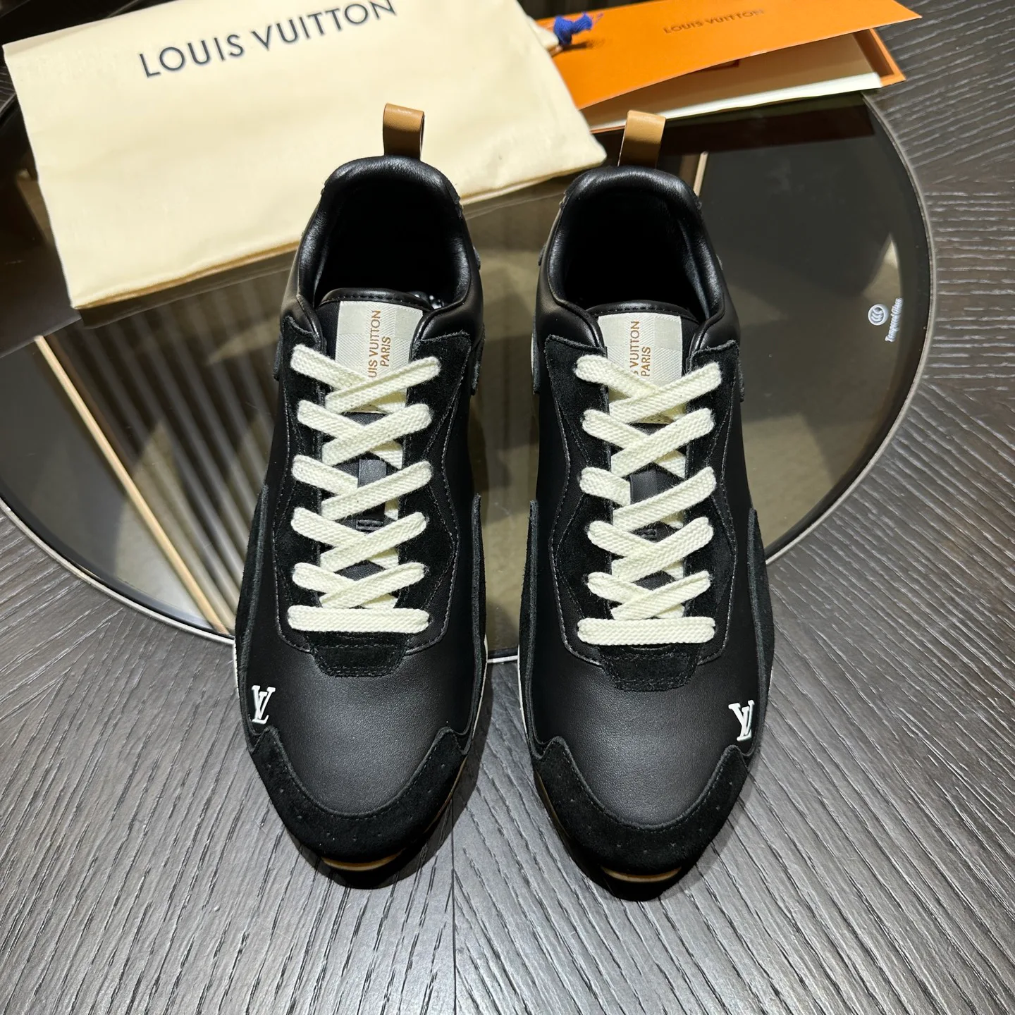Кроссовки Мужские Louis Vuitton 18694043