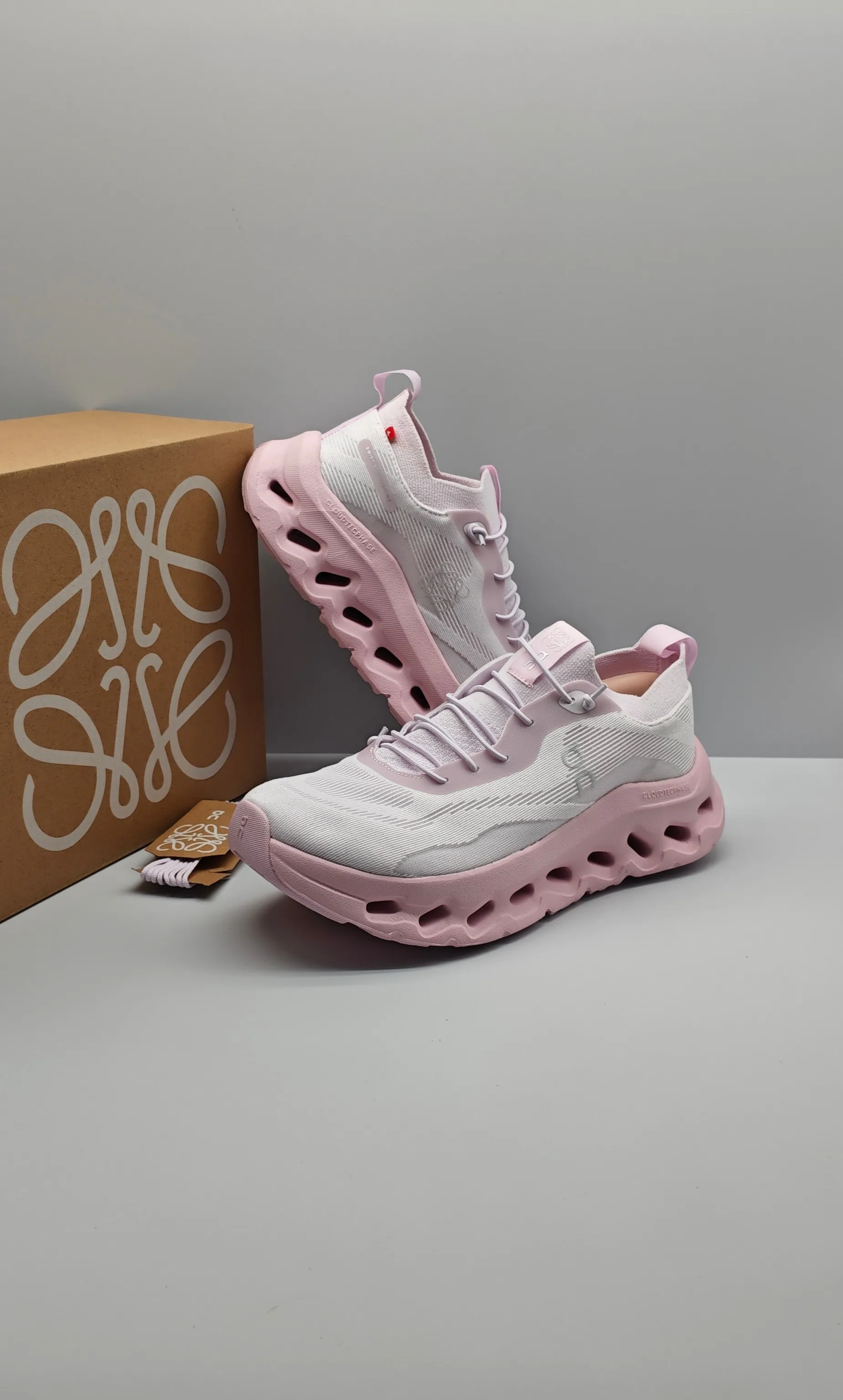 Кроссовки Женские Loewe 13193965