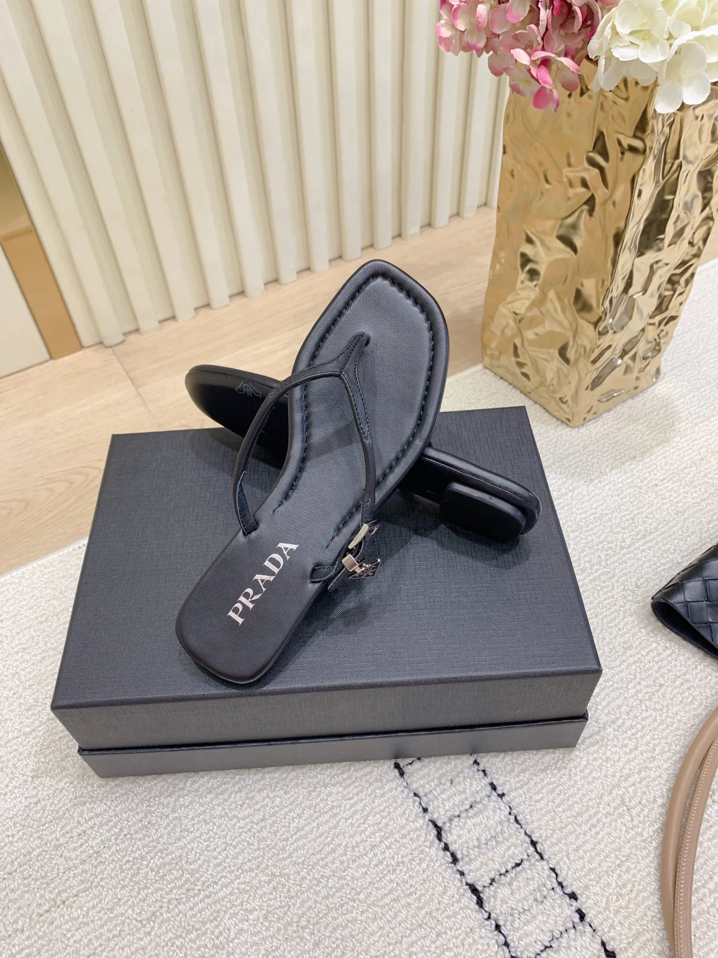 Шлепанцы Женские Prada 3396719