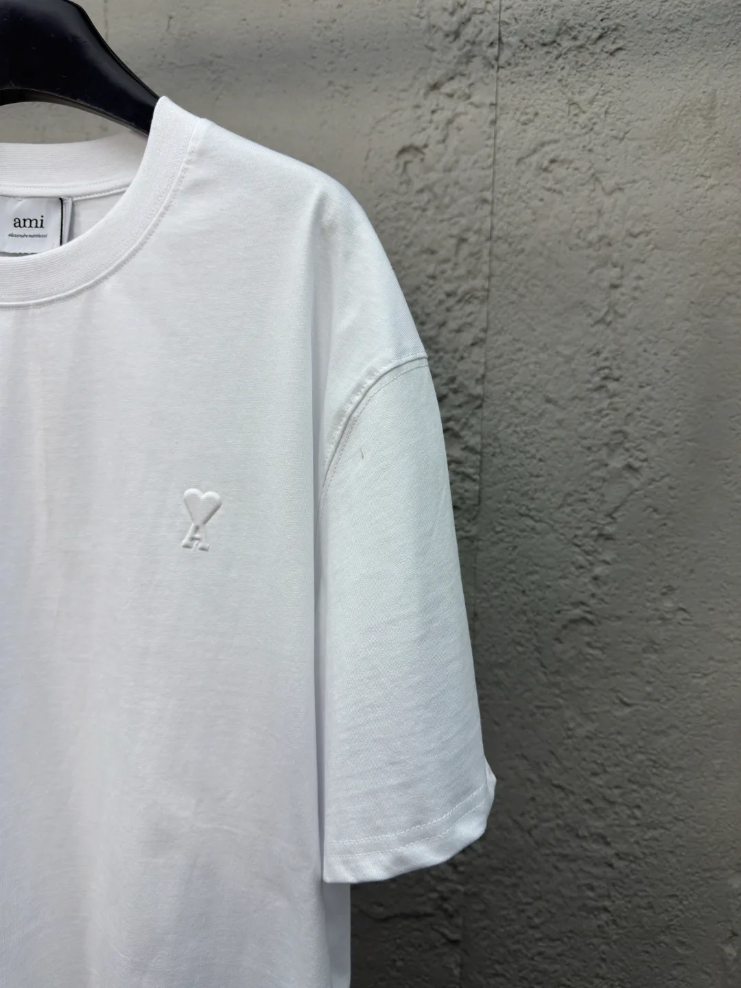 Футболки Женские Ami Paris 33707