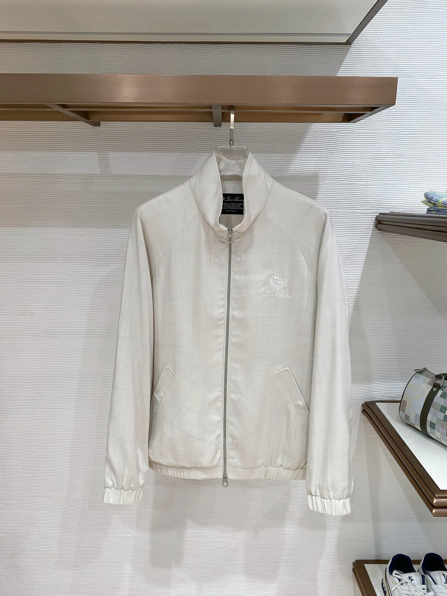 Куртки И Пуховики Мужские Loro Piana 11496544