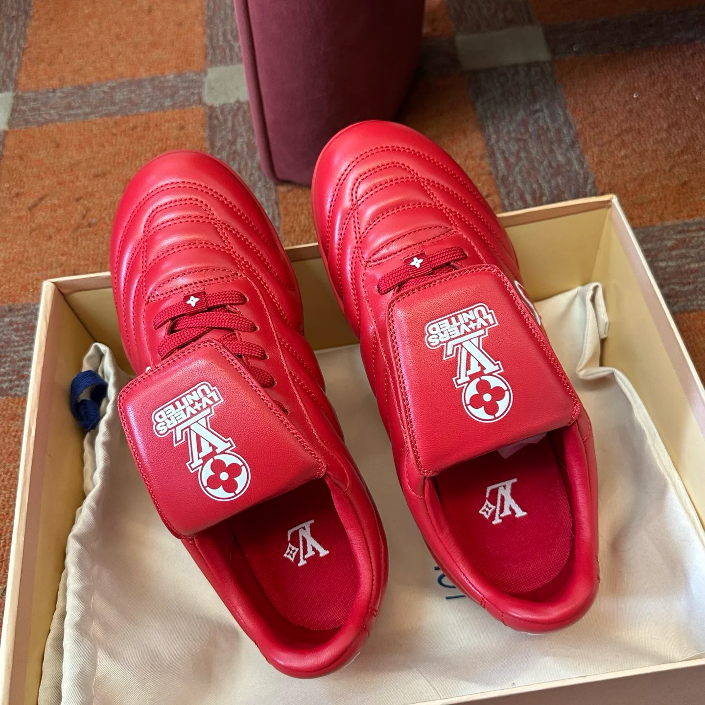 Кроссовки Женские Louis Vuitton 20594