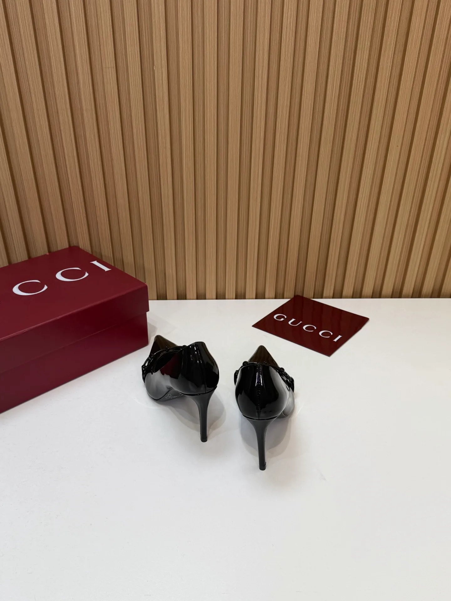 Туфли Женские Gucci 18700160