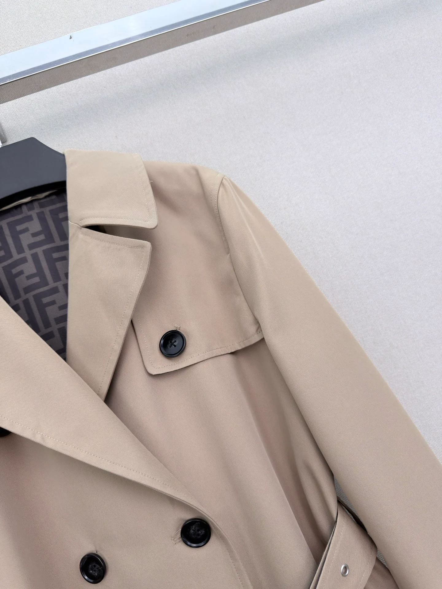 Тренчи Женские Fendi 18963147