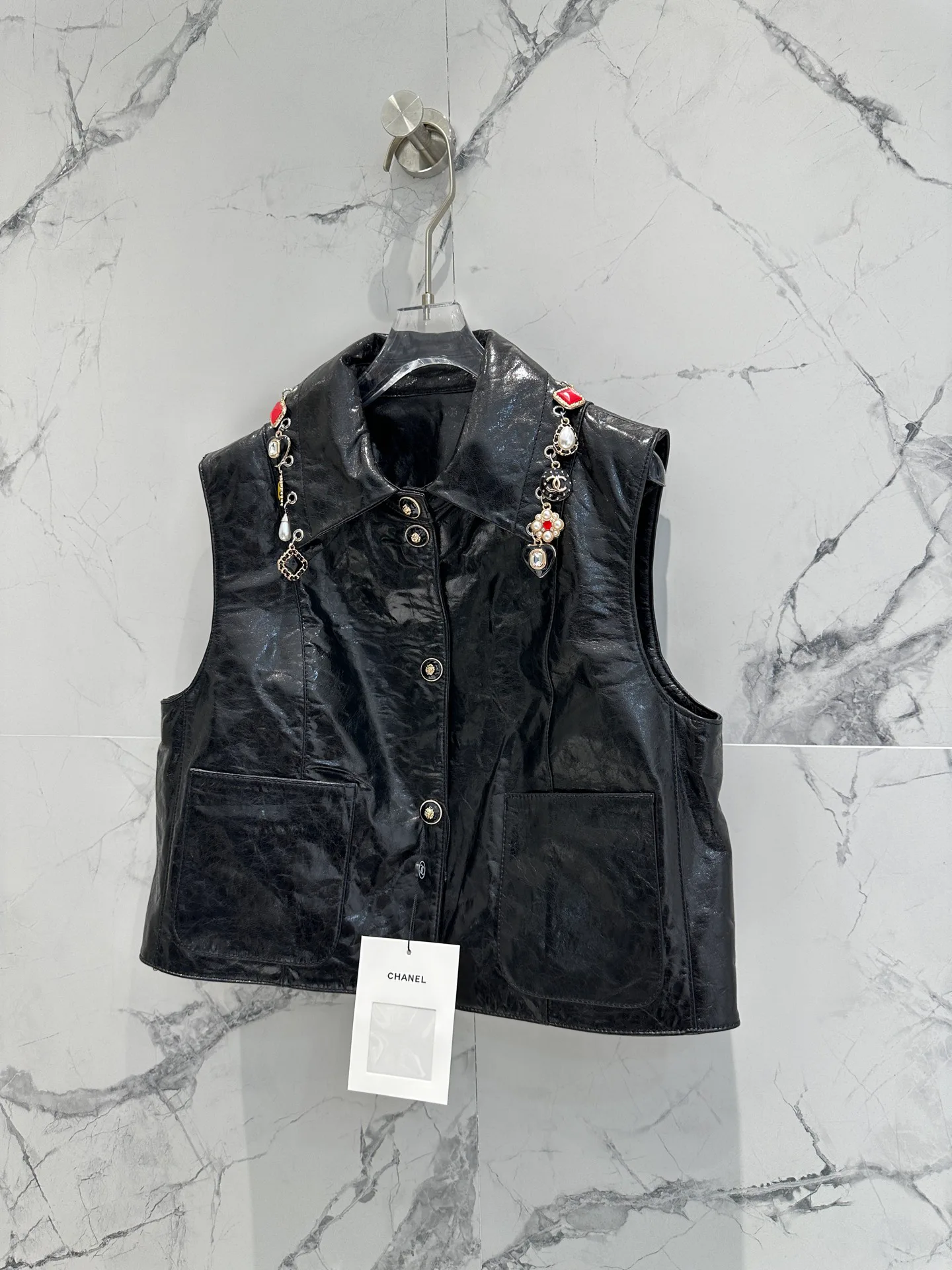 Жилеты Женские Chanel 18734707