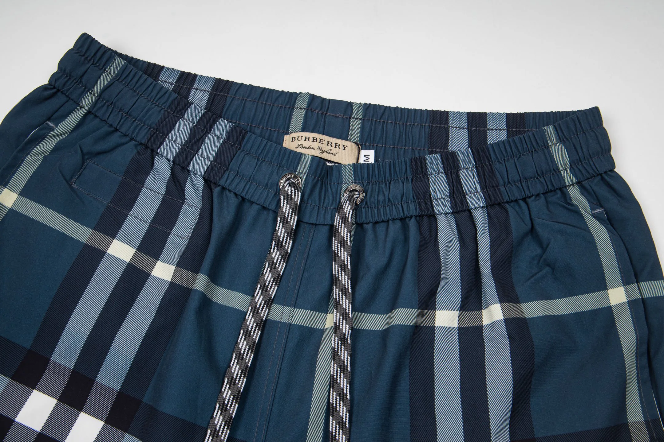 Шорты Мужские Burberry 18000511
