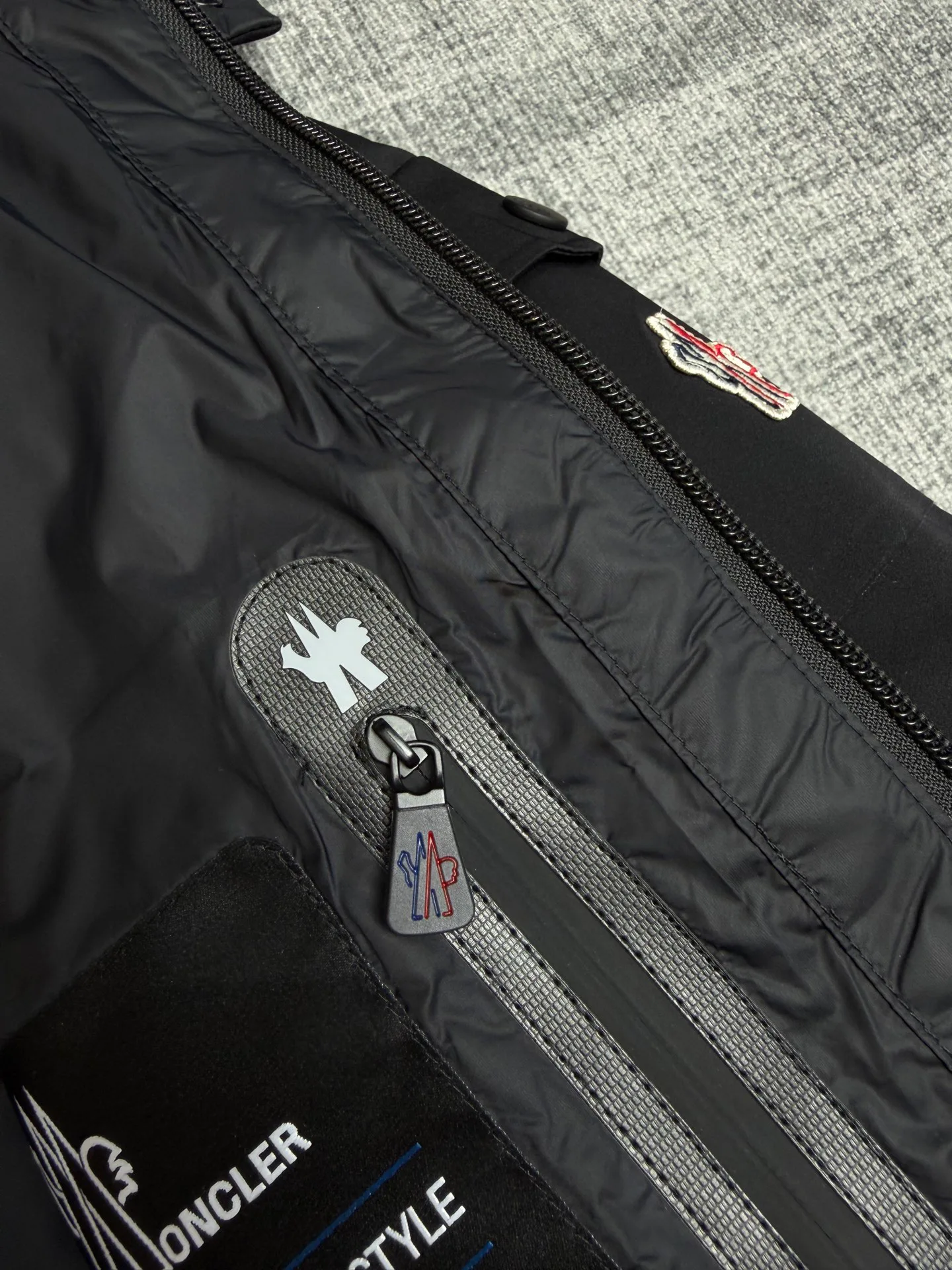Куртки И Пуховики Женские Moncler 17915380