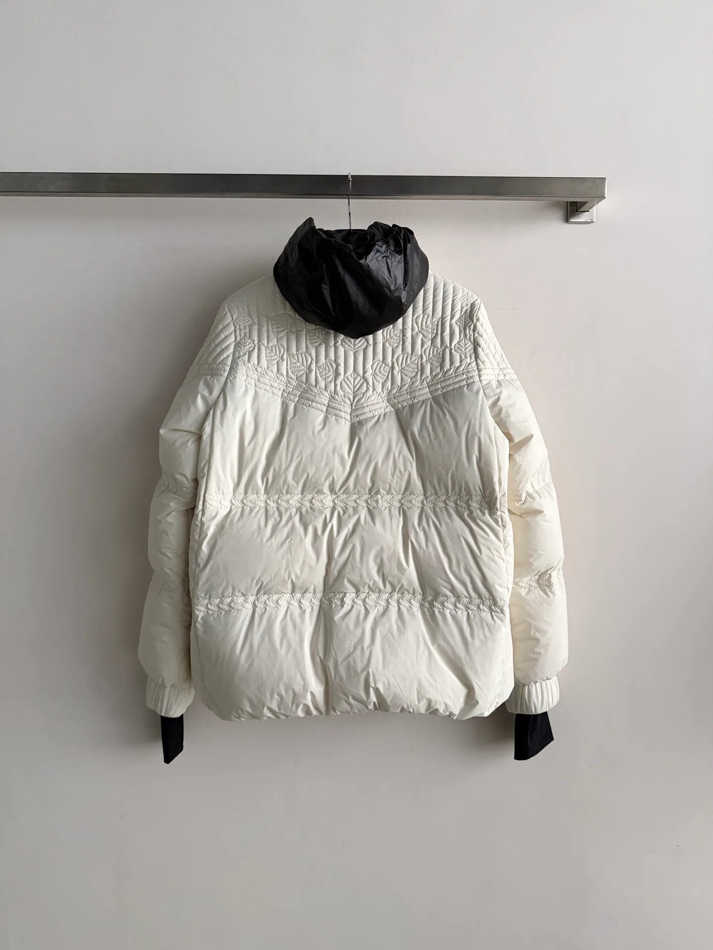 Куртки И Пуховики Женские Moncler 20093080