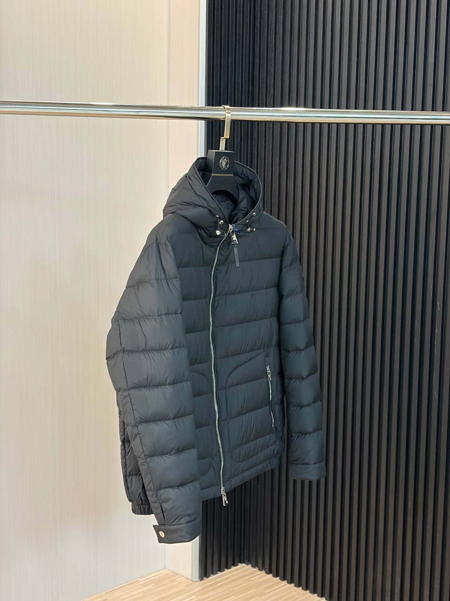 Куртки И Пуховики Женские Moncler 18188488