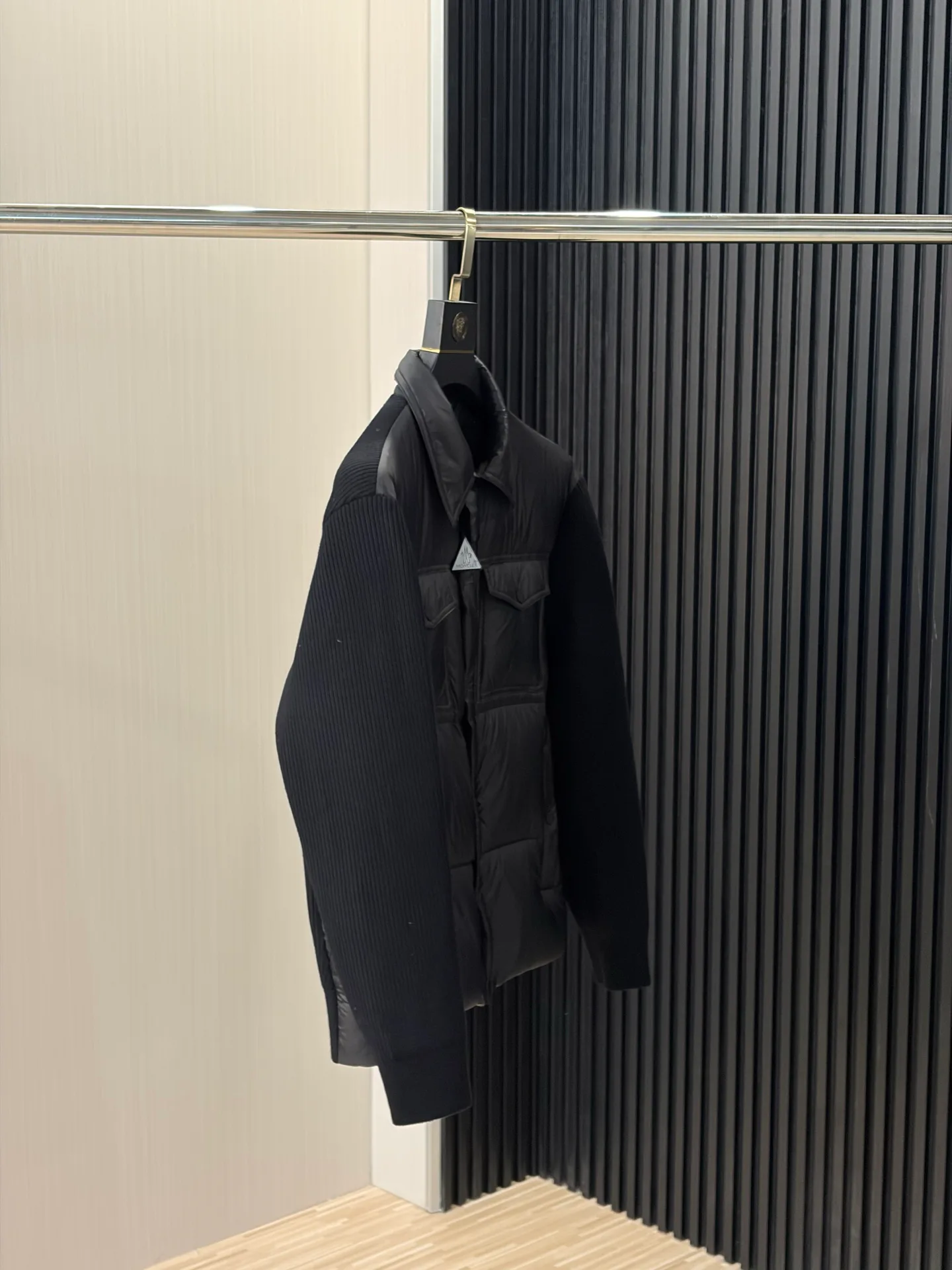 Куртки И Пуховики Женские Moncler 18391735