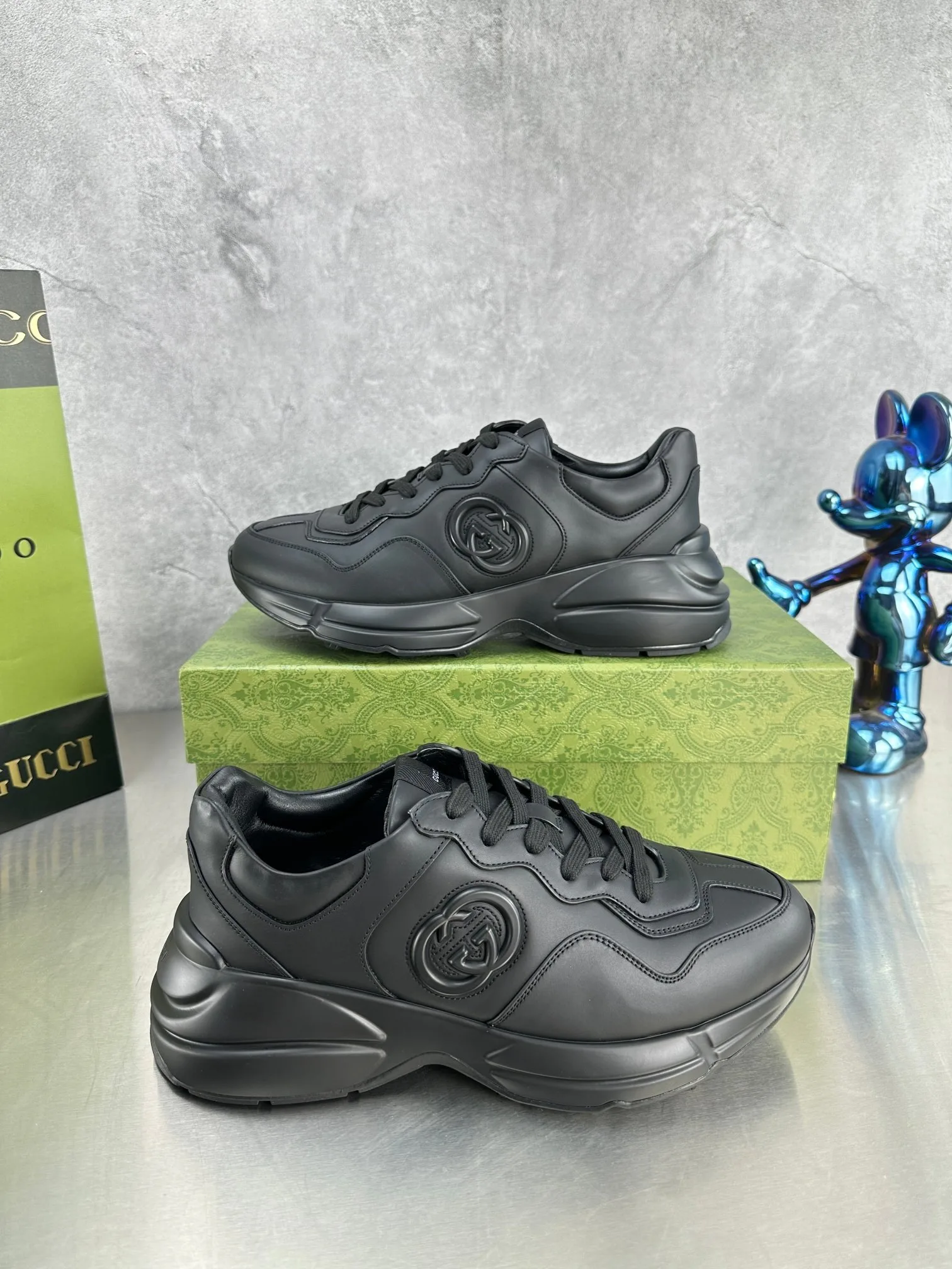 Кроссовки Женские Gucci 23358