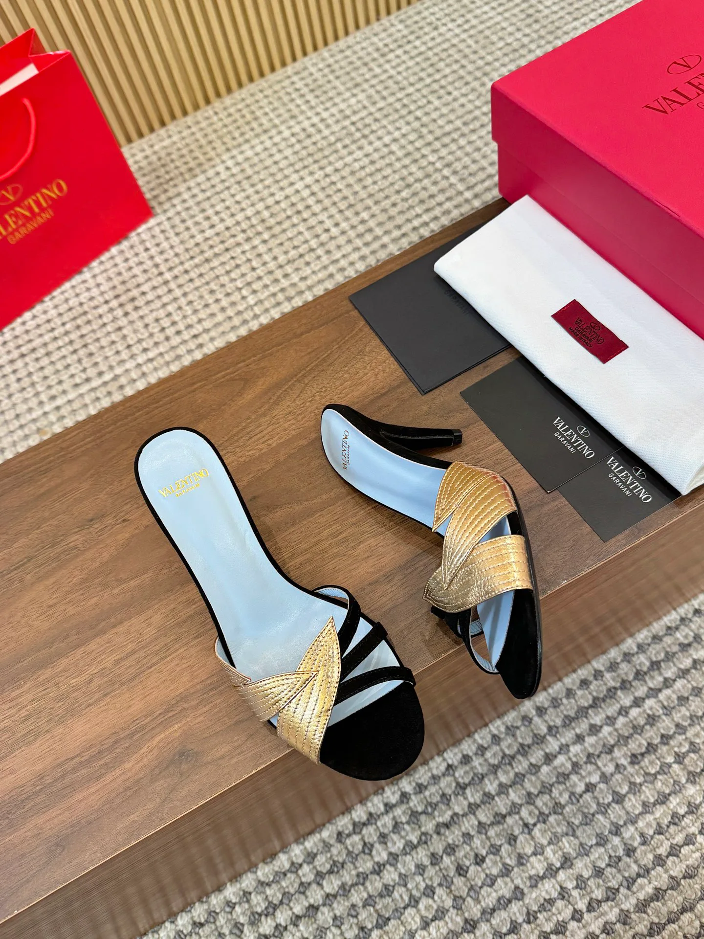 Босоножки Женские Valentino 9737239