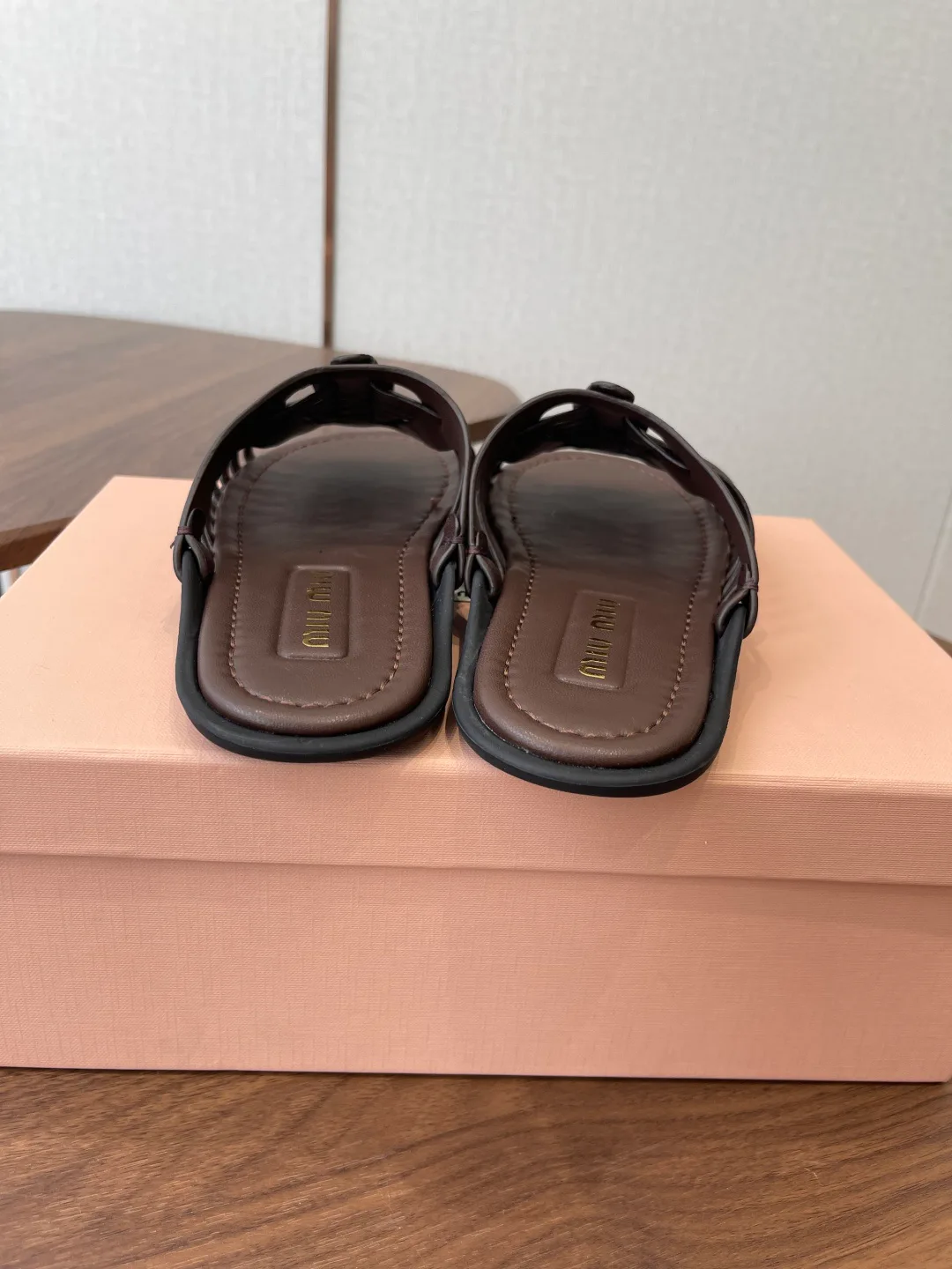 Шлепанцы Женские Miu Miu 12240269