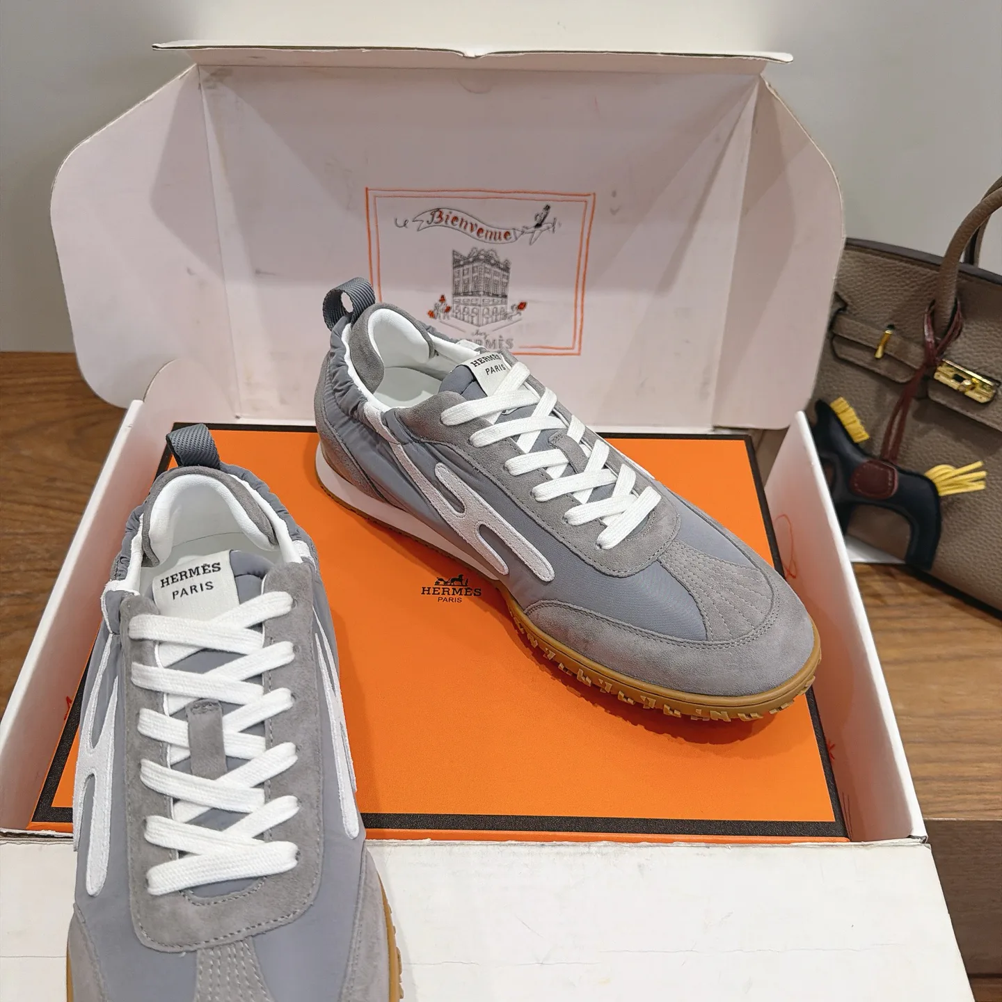 Кроссовки Женские Hermes 18729601