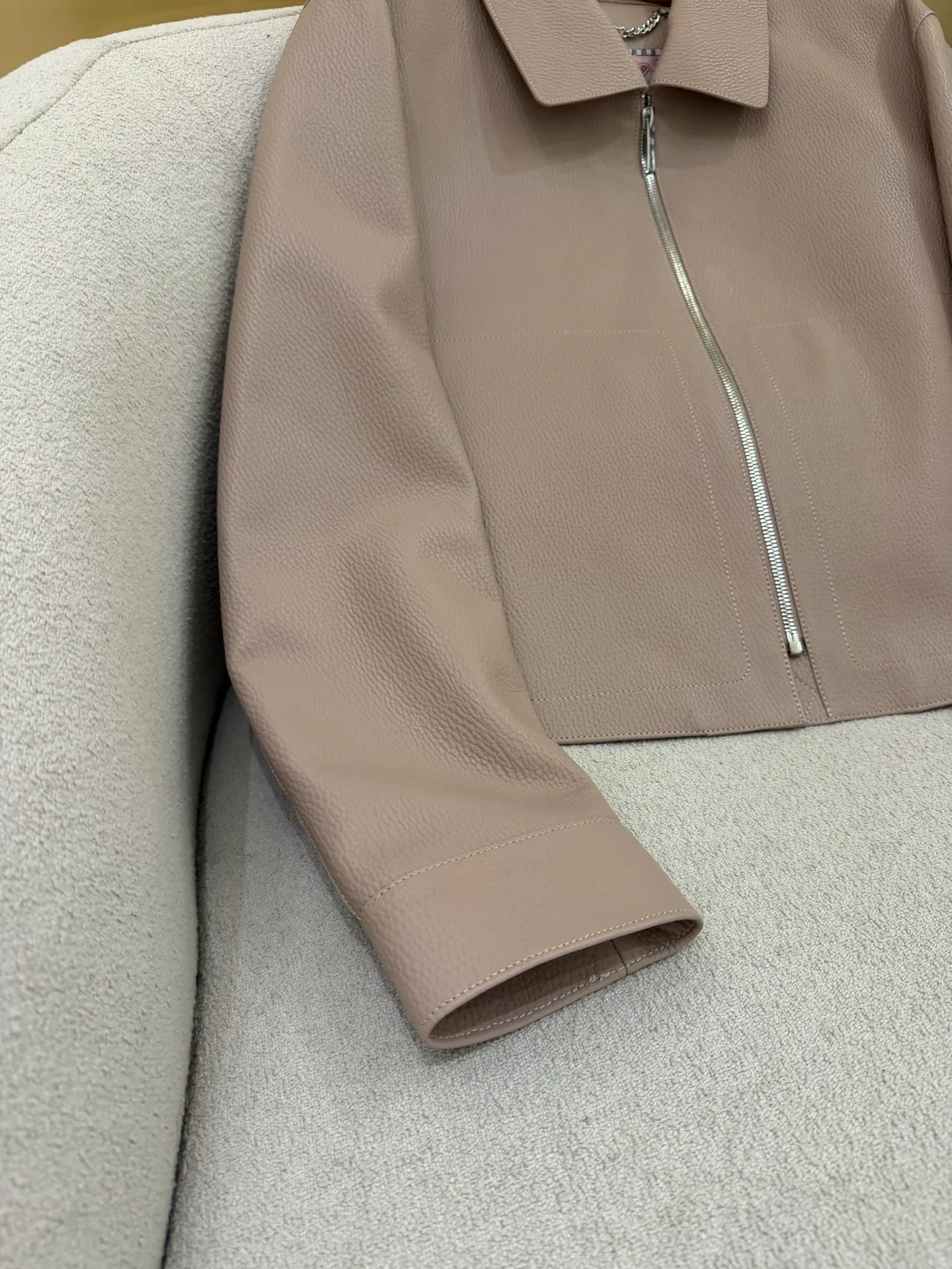 Кожаные Куртки И Дублёнки Женские Hermes 17802394