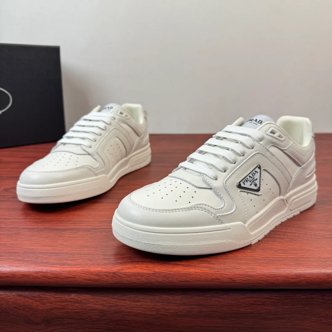 Кроссовки Мужские Prada 13216372