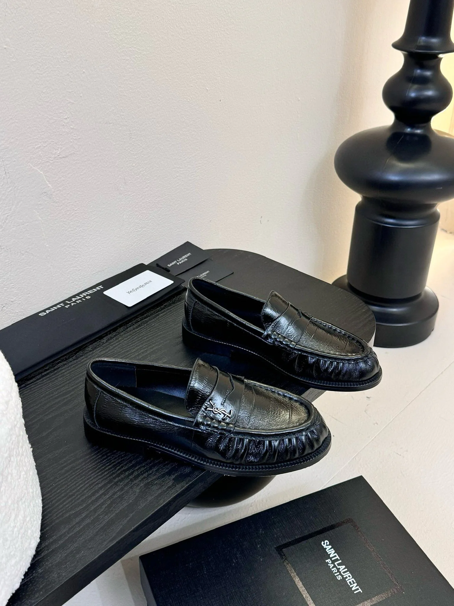 Лоферы Женские Saint Laurent 80666