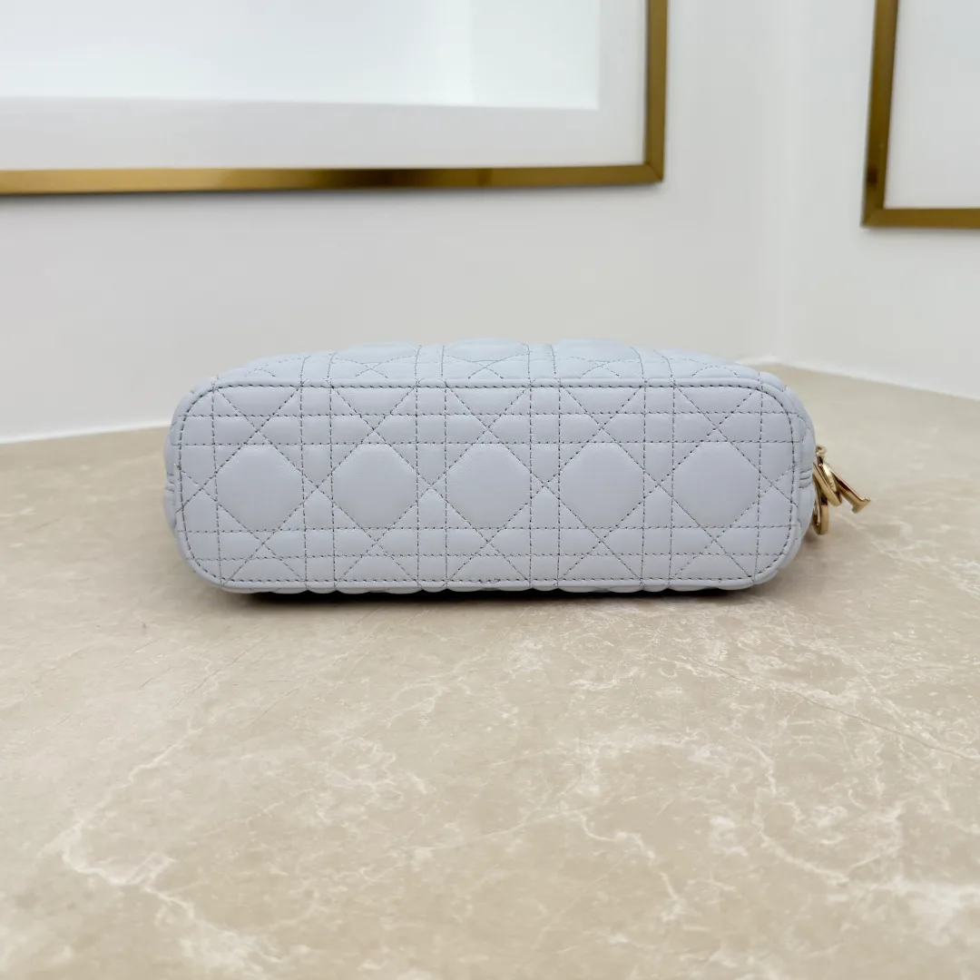 Классические Сумки Женские Christian Dior 18116291