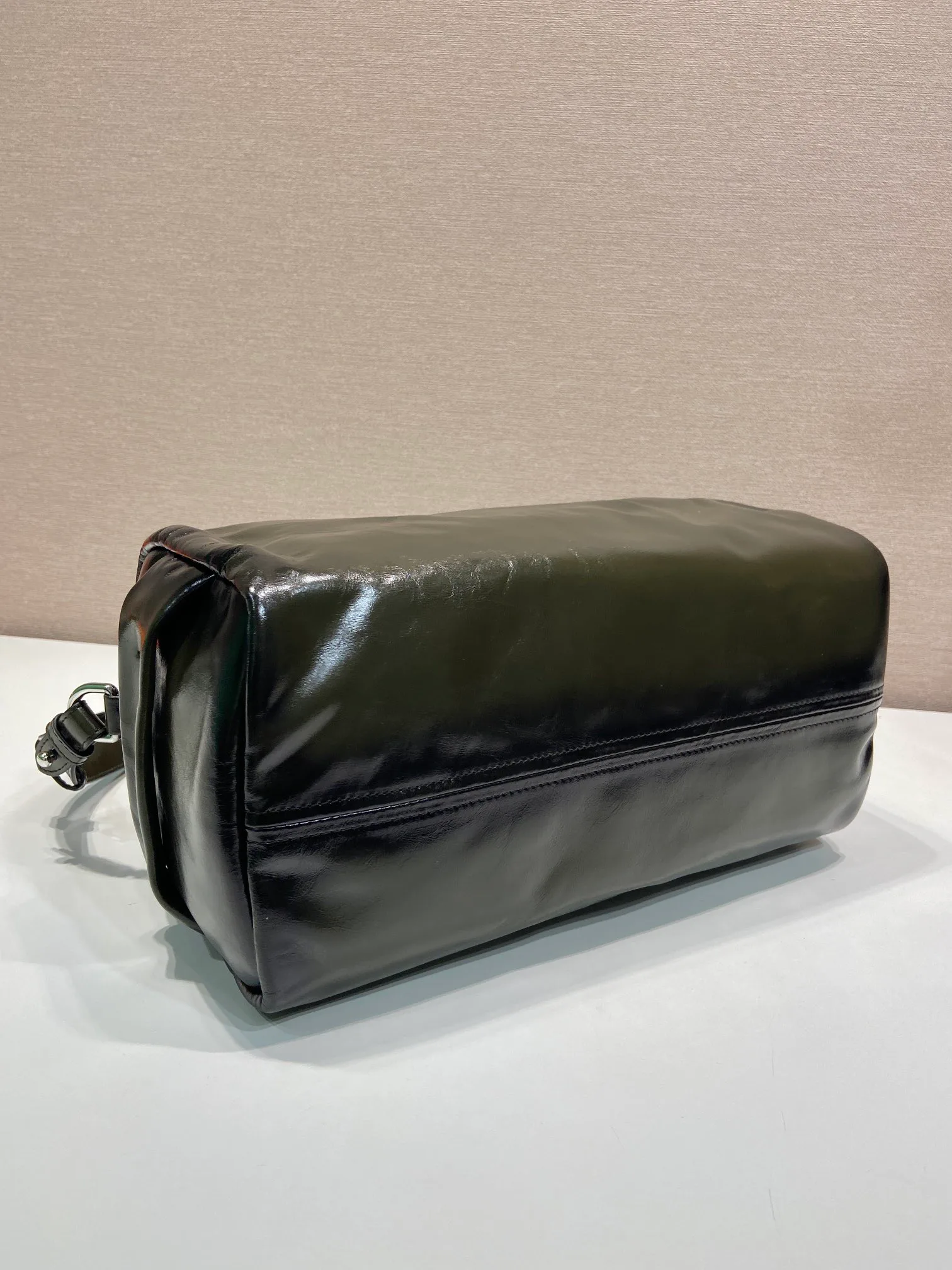 Классические Сумки Женские Prada 12874255