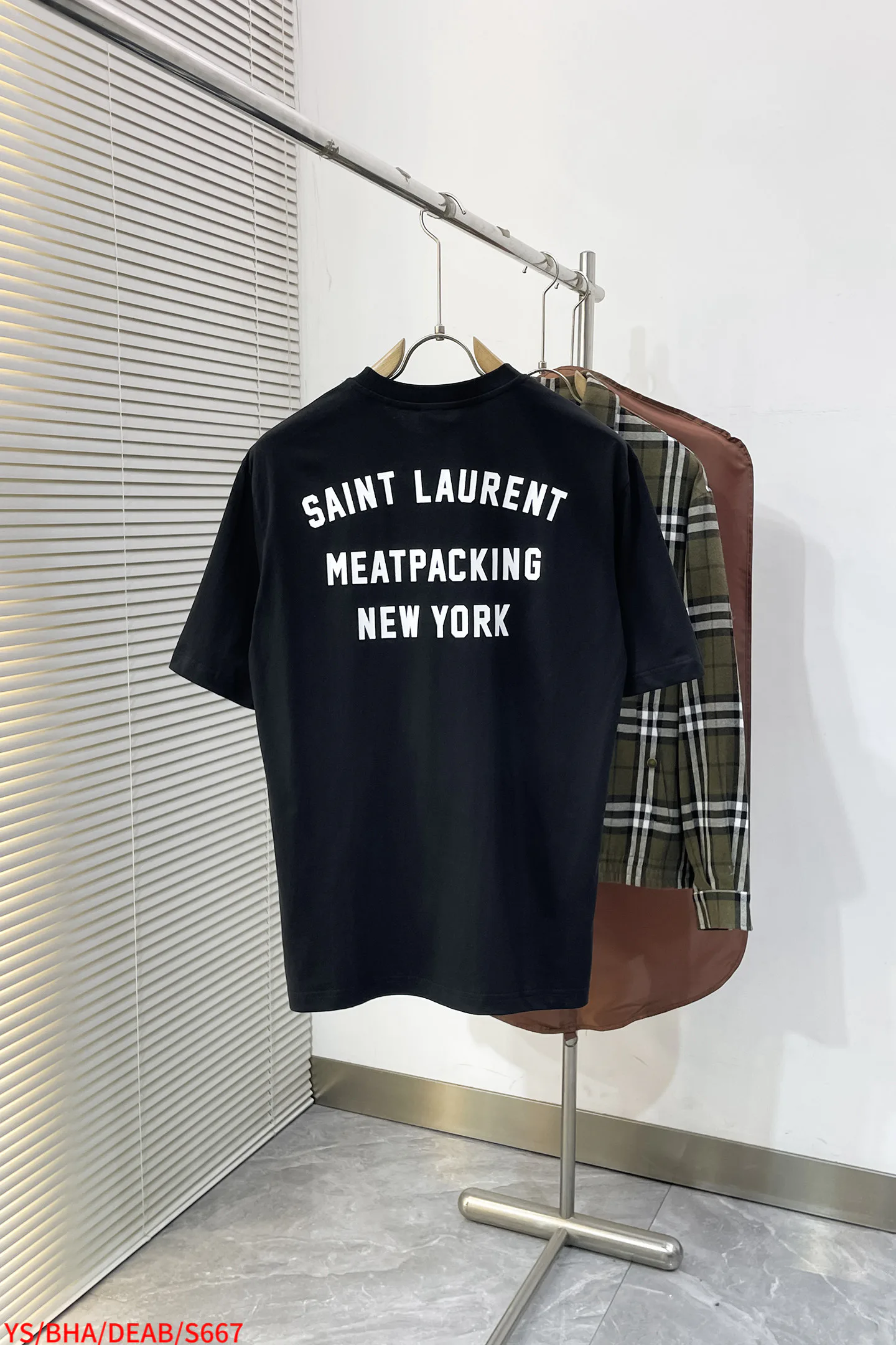 Футболки Женские Saint Laurent 9162054