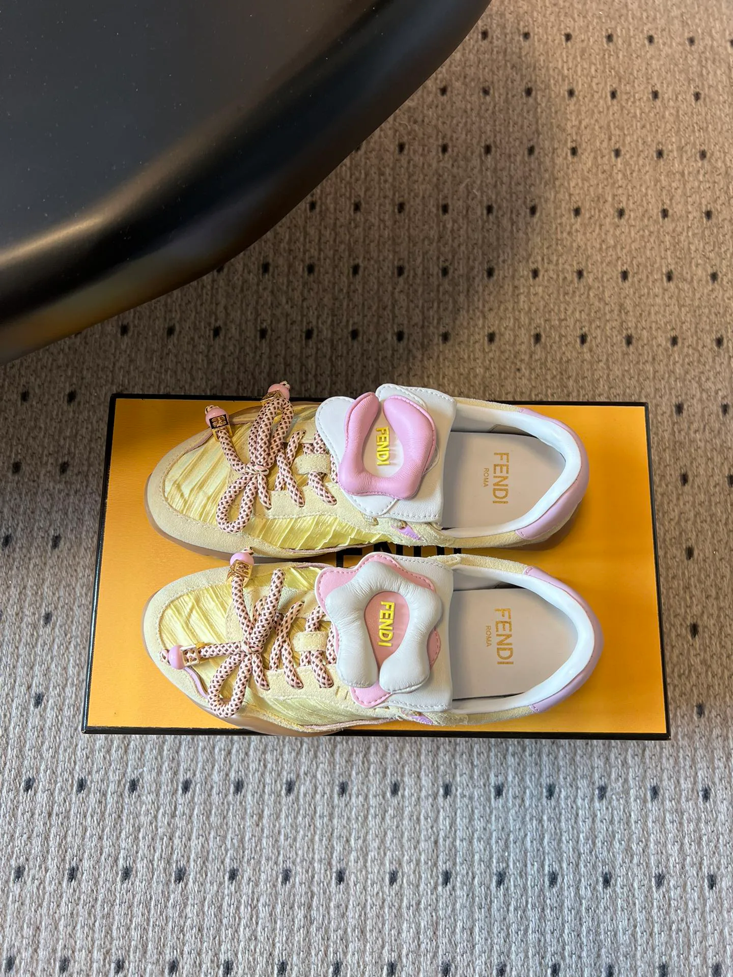 Кроссовки Женские Fendi 12706920