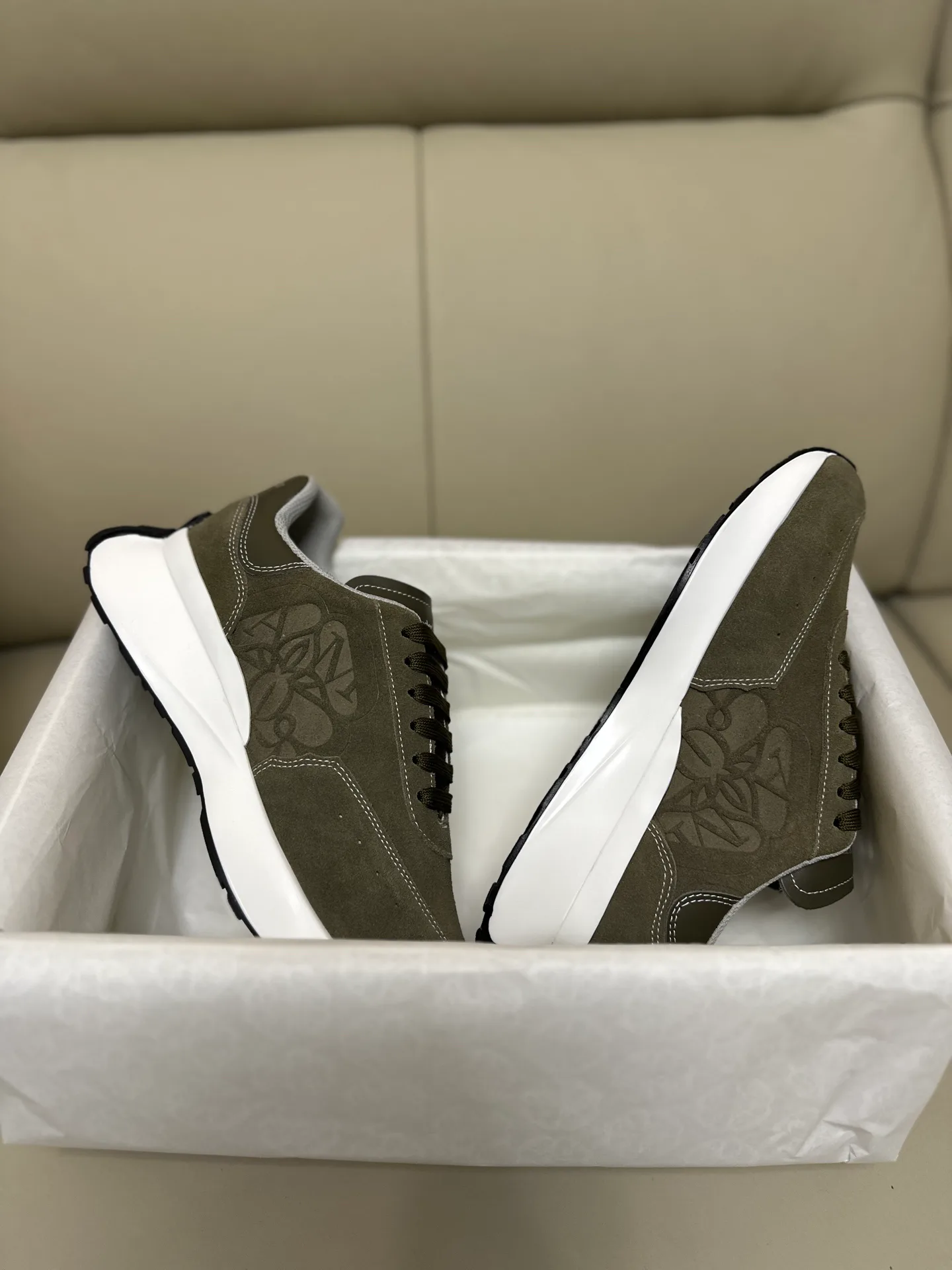 Кроссовки Женские Alexander Mcqueen 18616795