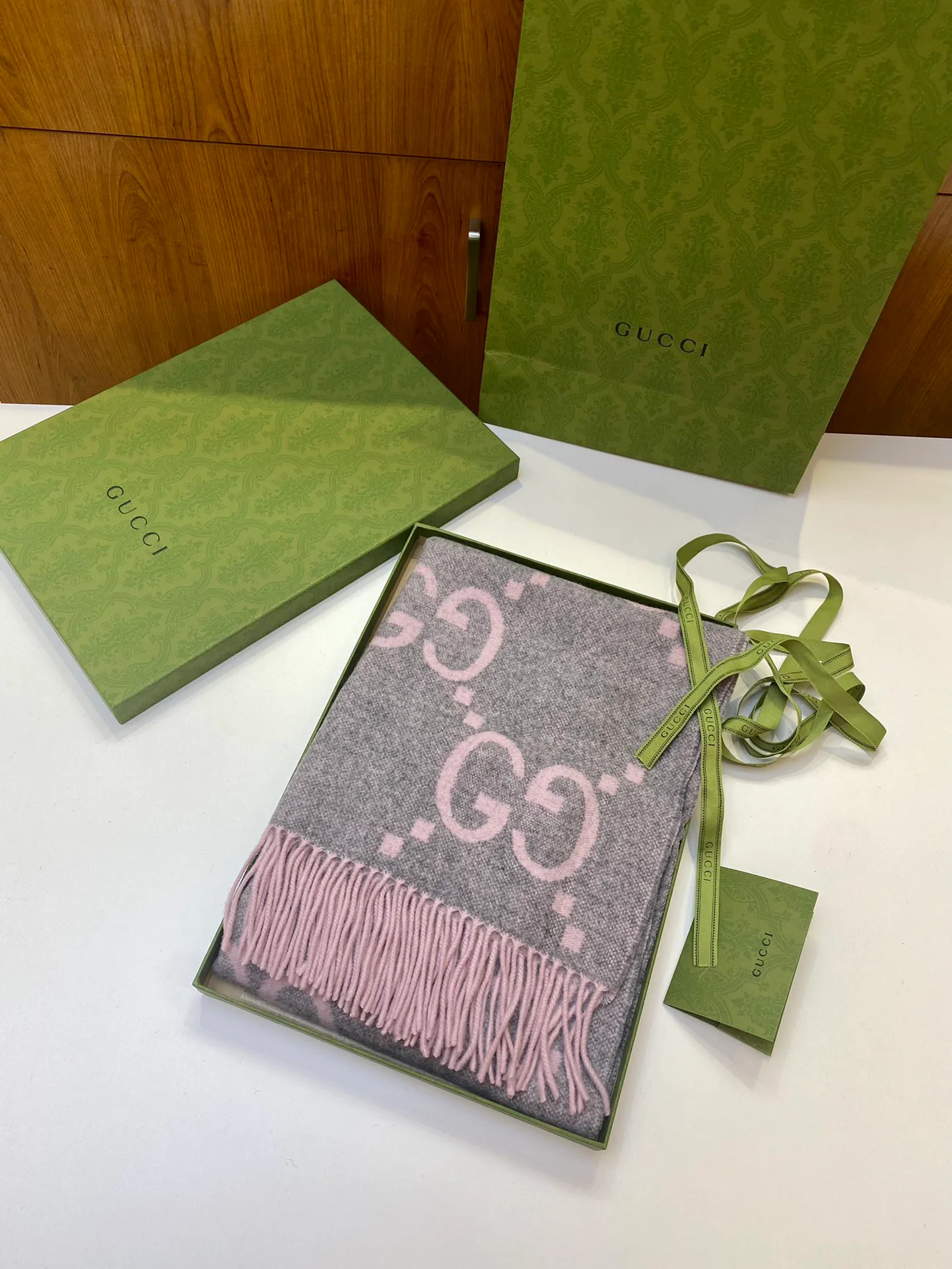 Шарфы Gucci 210282