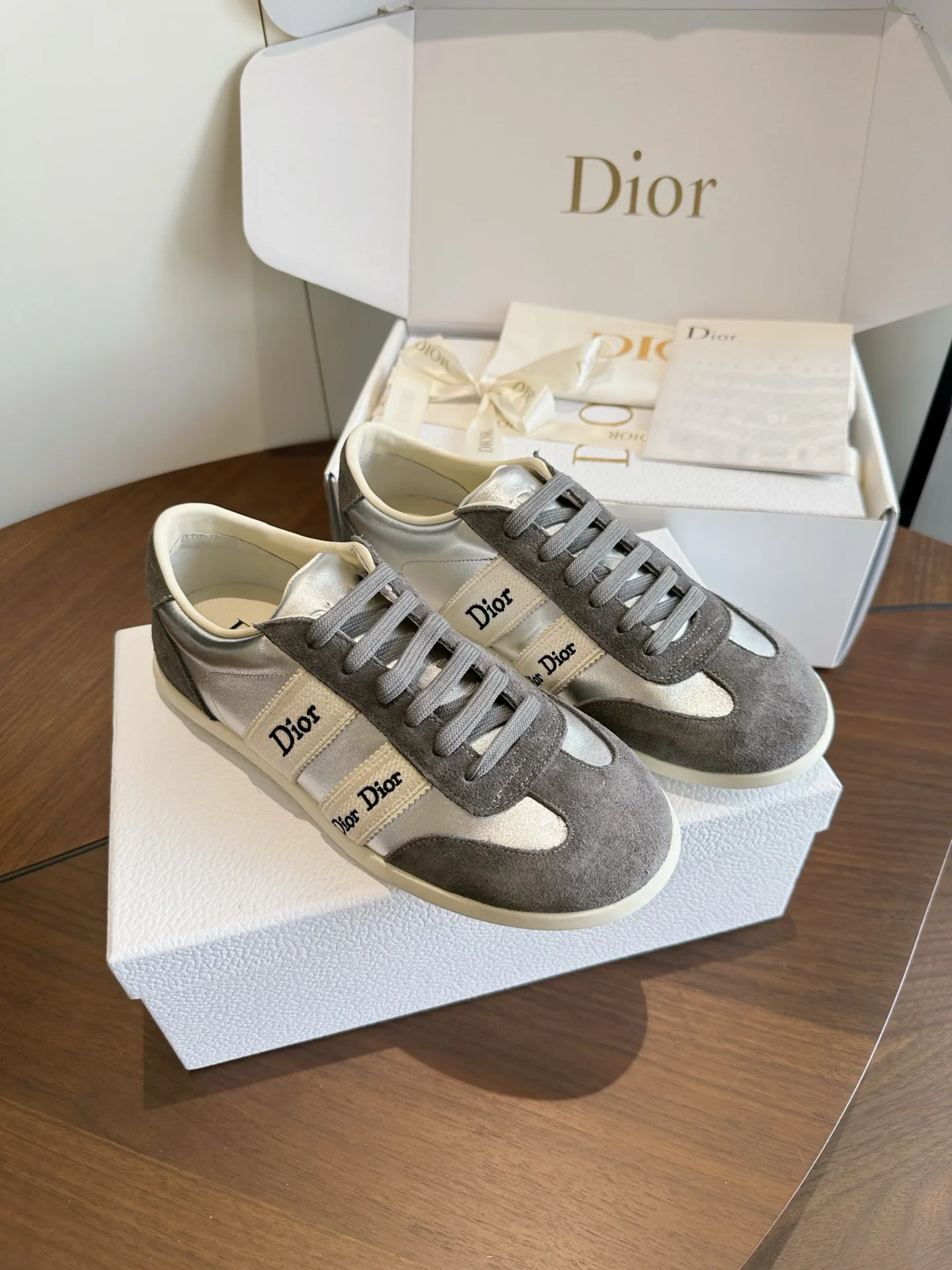Кроссовки Женские Christian Dior 18443950