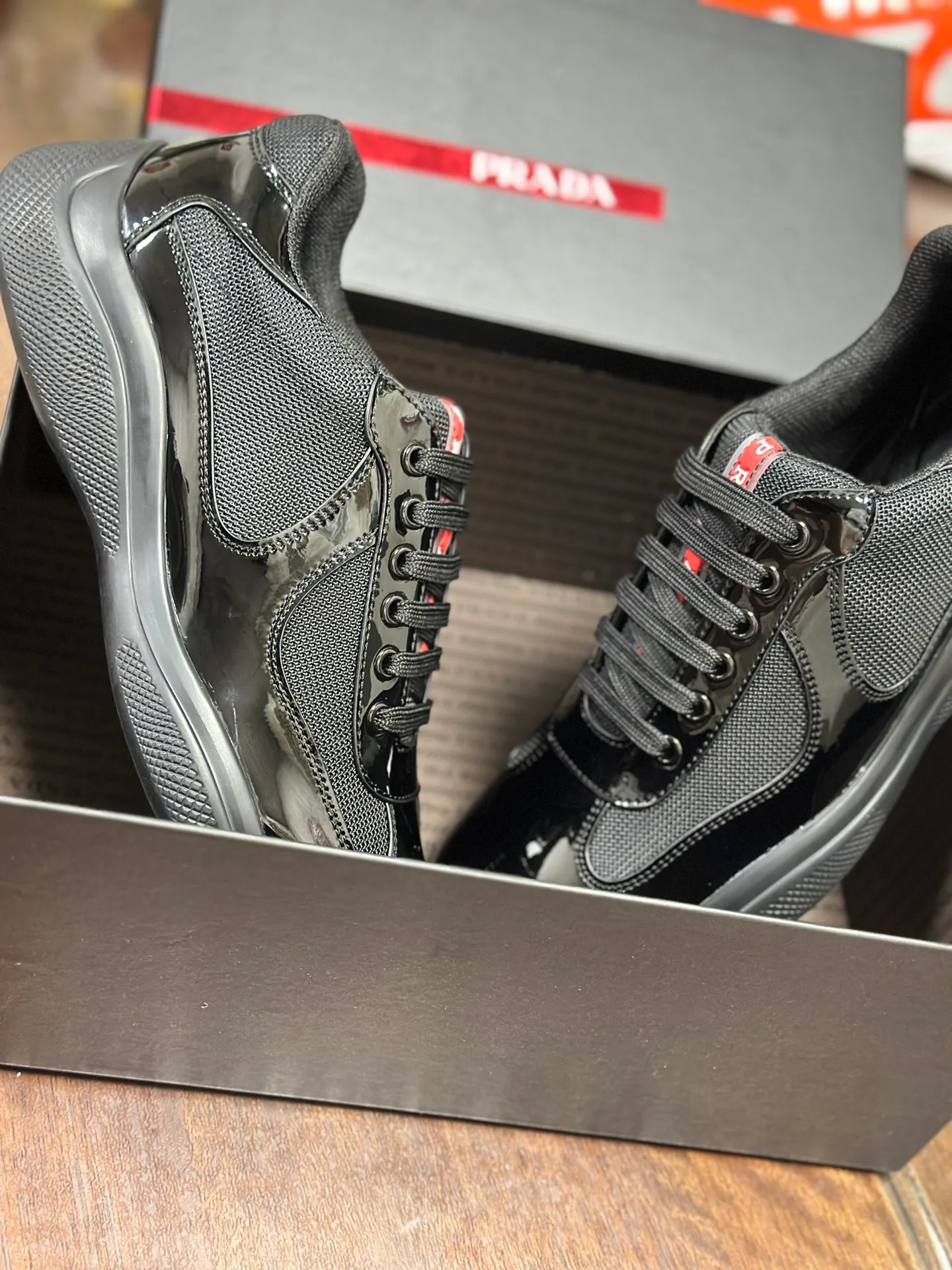 Кроссовки Женские Prada 18262254