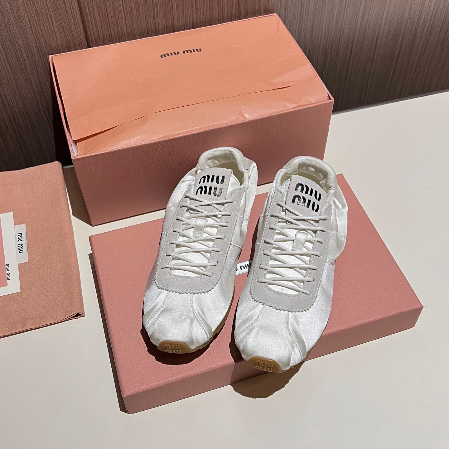 Кроссовки Женские Miu Miu 17968600