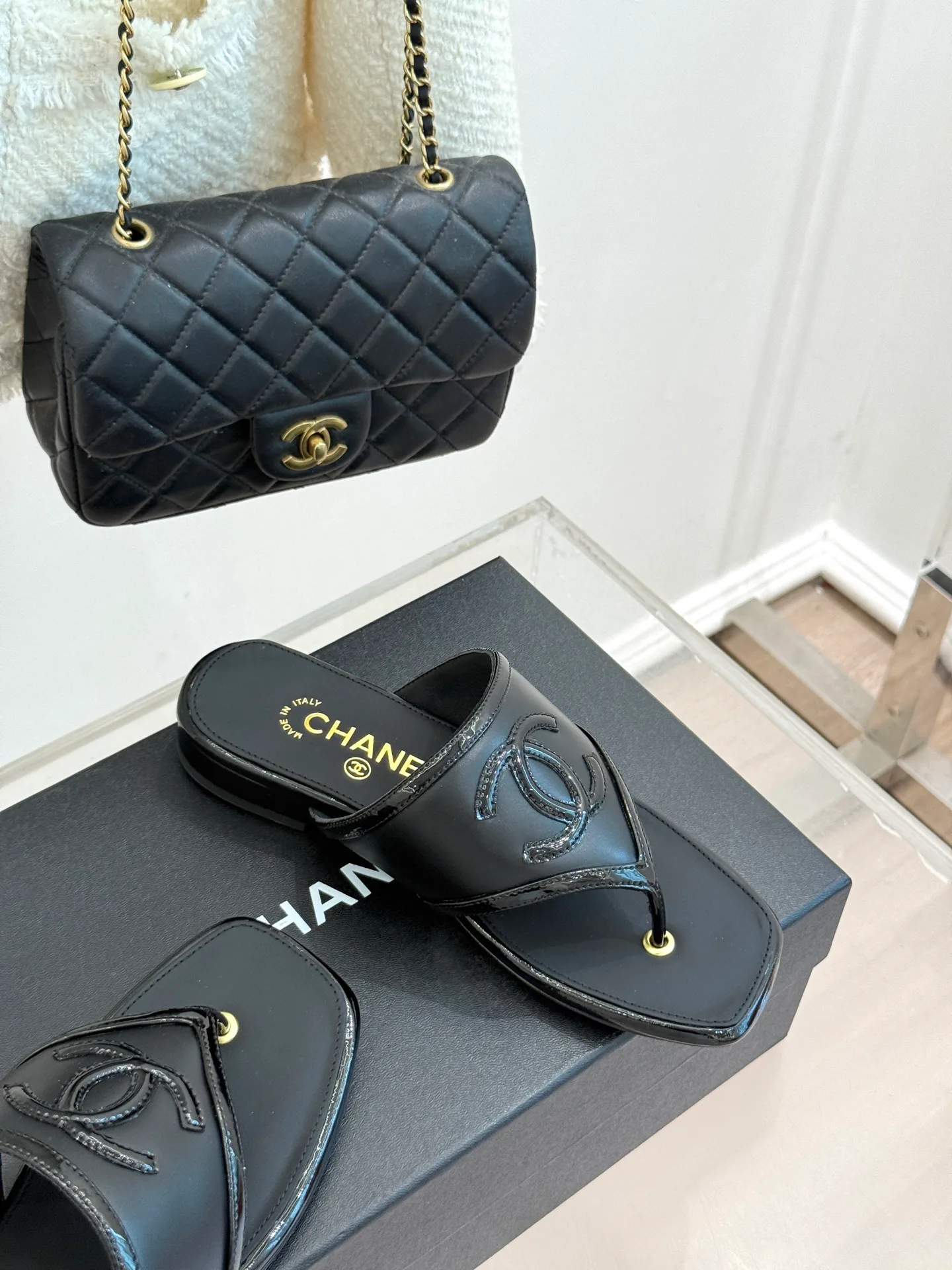Шлепанцы Женские Chanel 17425289