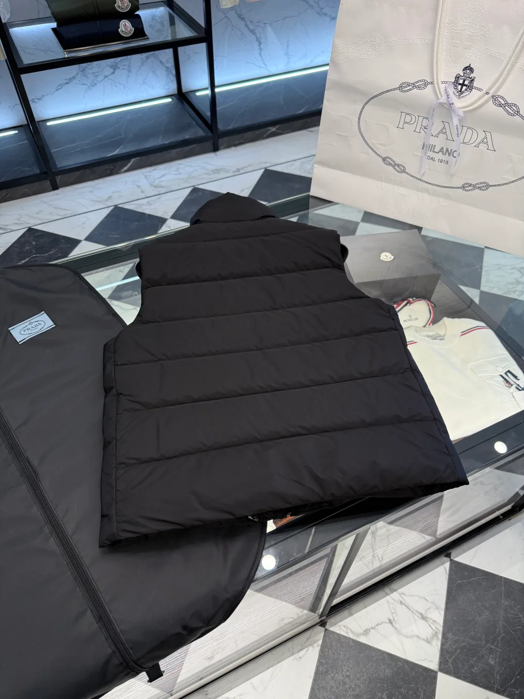 Жилеты Женские Prada 18007678