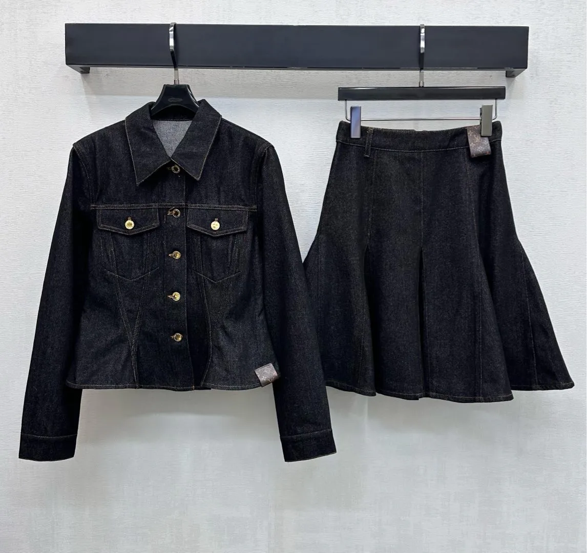 Юбки Женские Louis Vuitton 1391876