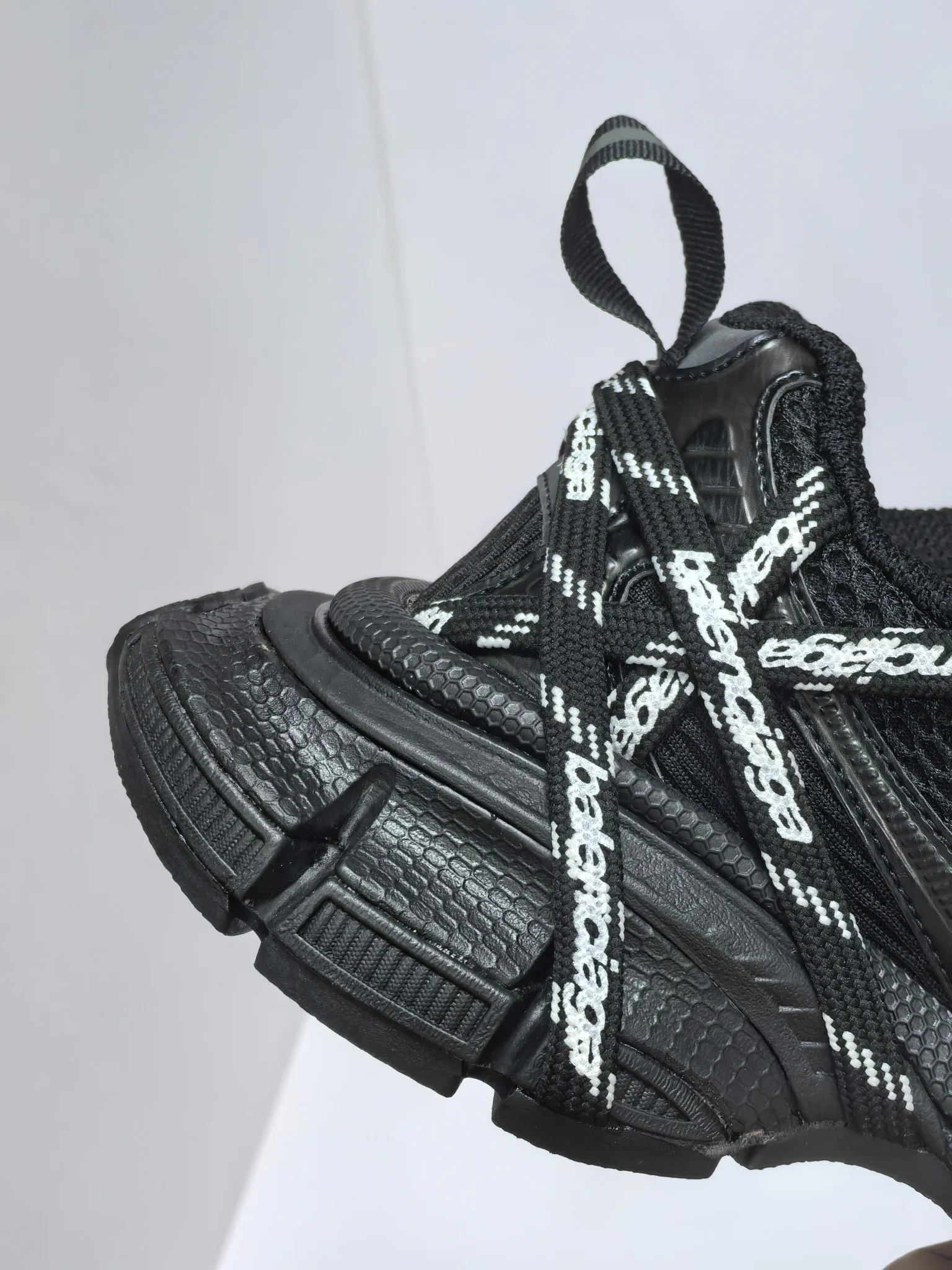 Кроссовки Женские Balenciaga 9684227