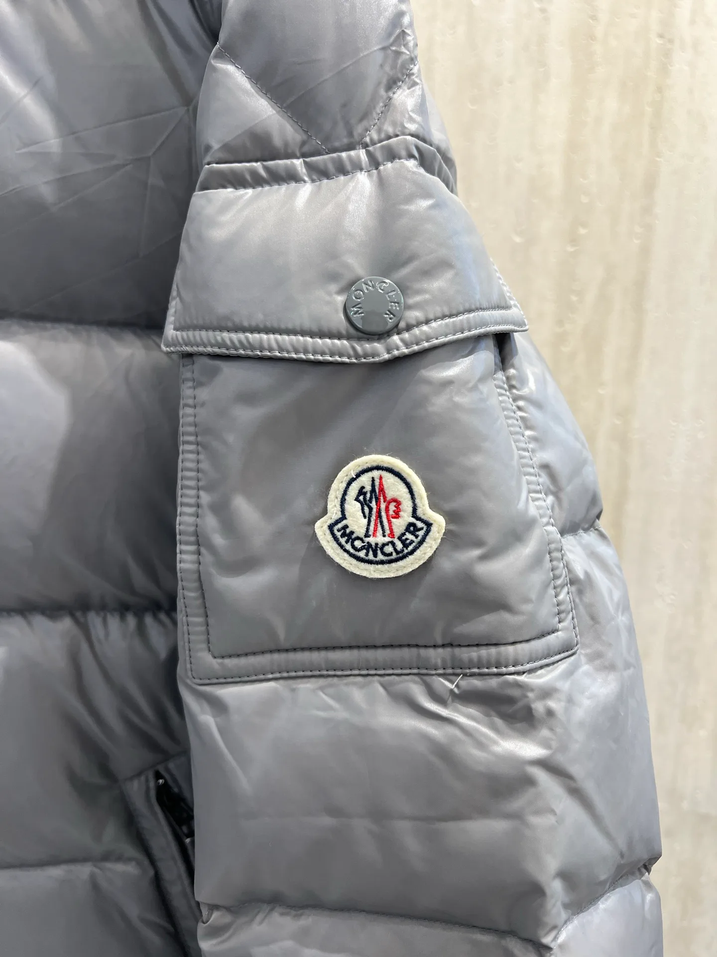 Куртки И Пуховики Женские Moncler 18723404