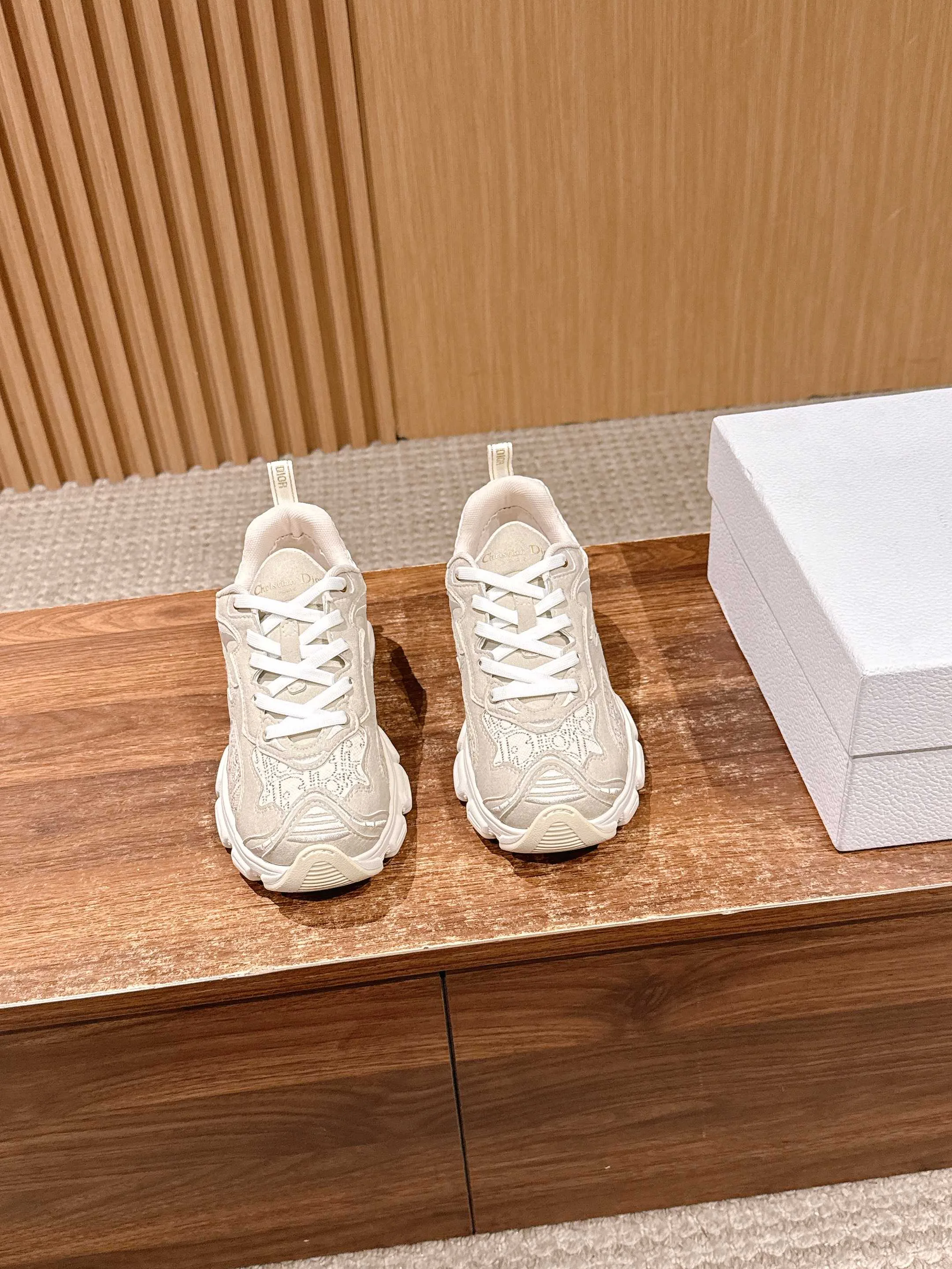 Кроссовки Женские Christian Dior 1083476