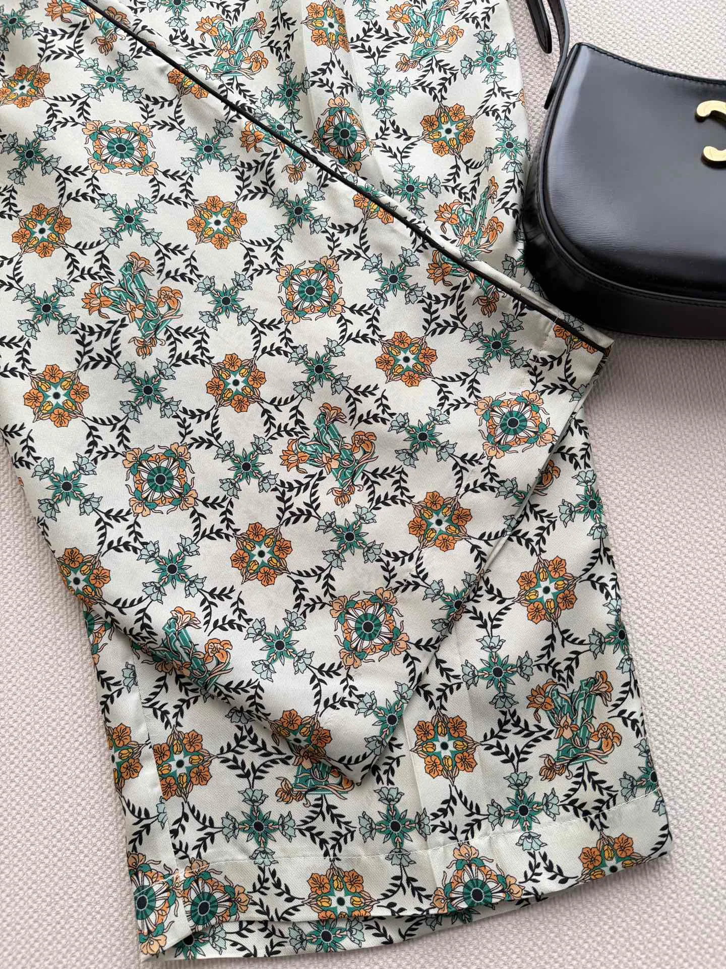 Брюки Женские Louis Vuitton 11880132